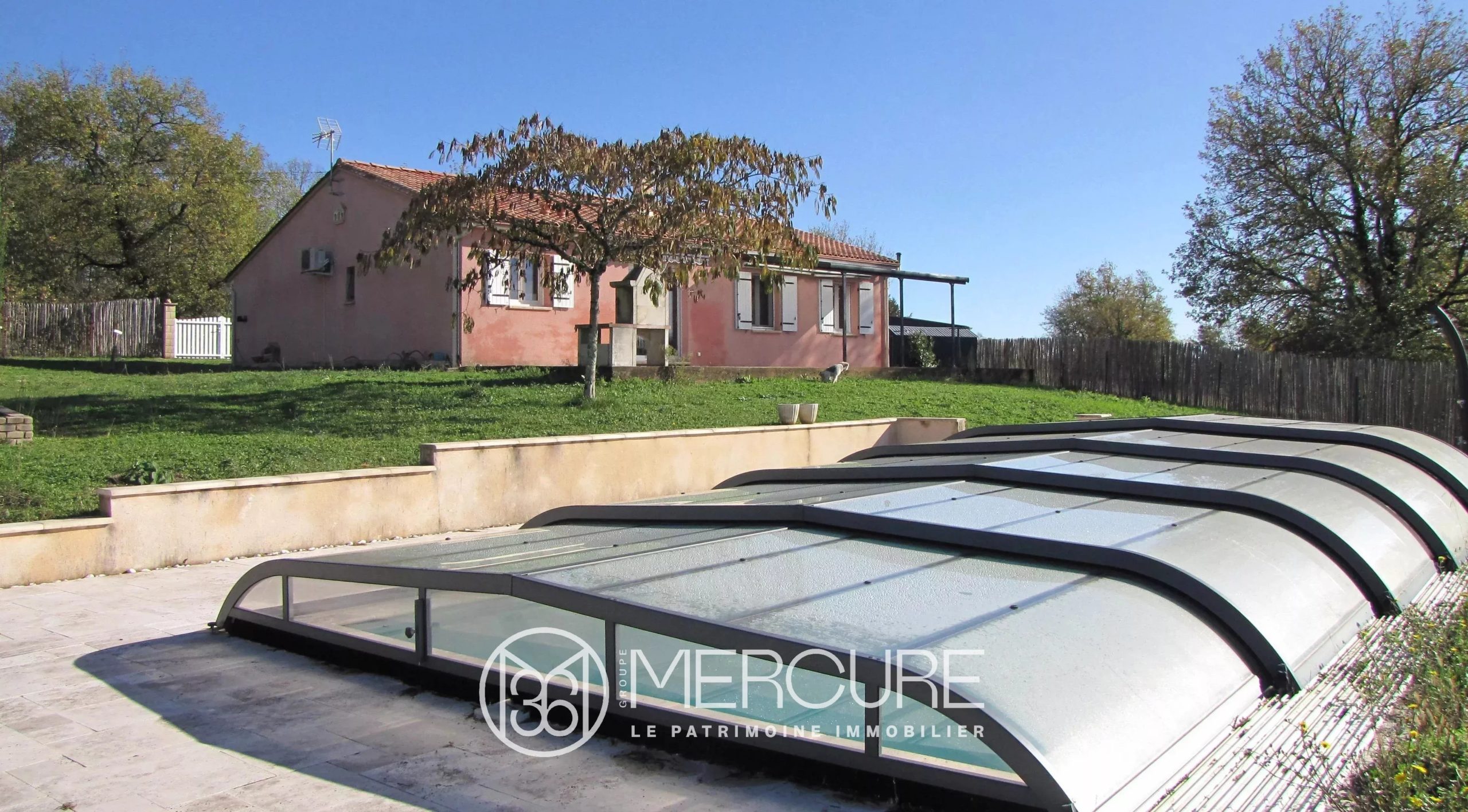 MAISON DE CAMPAGNE XXEME – BOURDEILLES - 901085bx