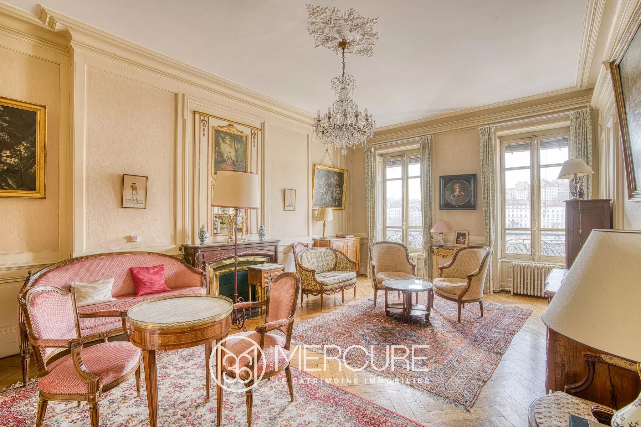 APPARTEMENT 189 M² LYON 6° QUAI DE SERBIE - 5019LY