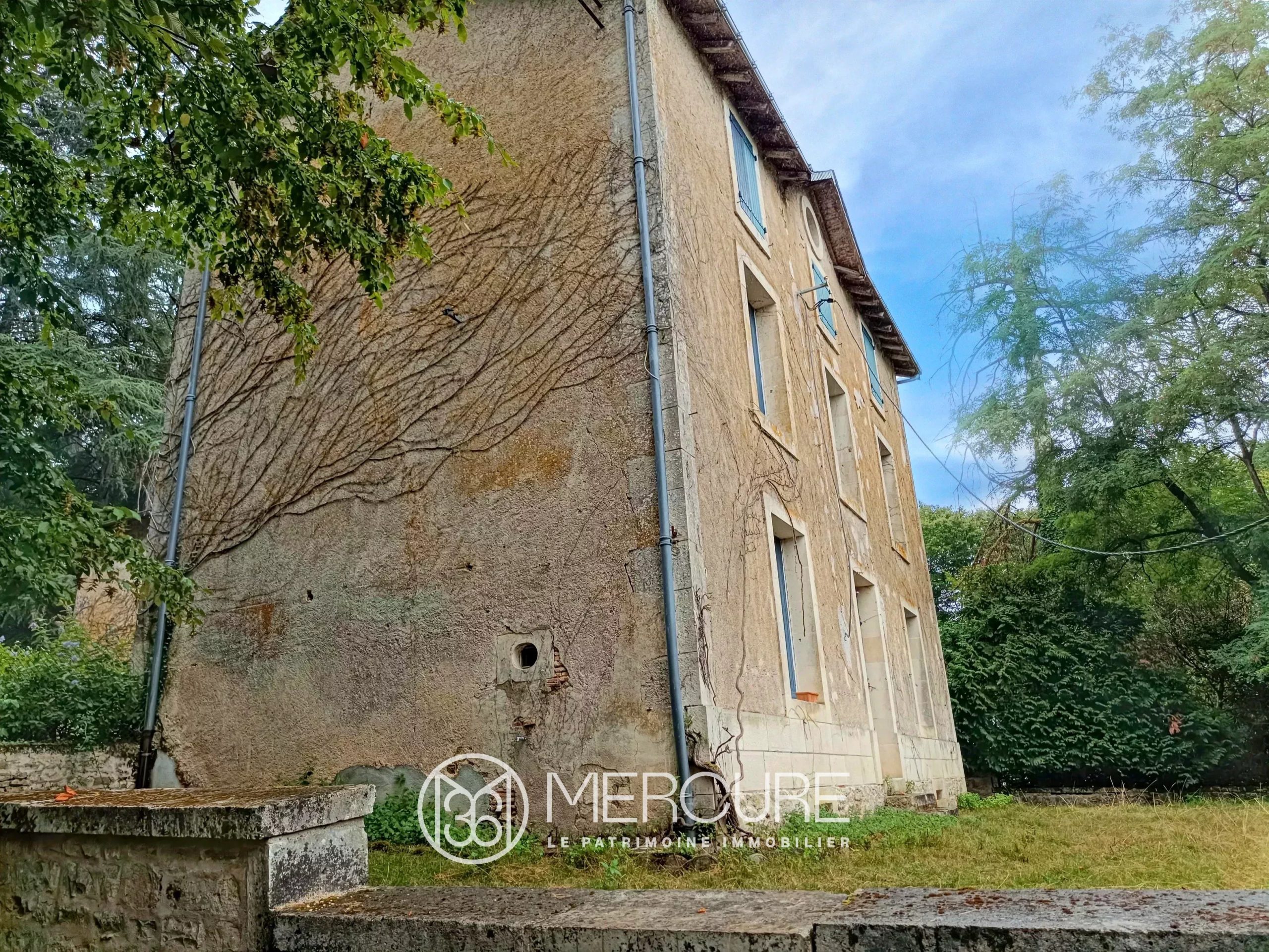 Propriété au calme à rénover - 23377