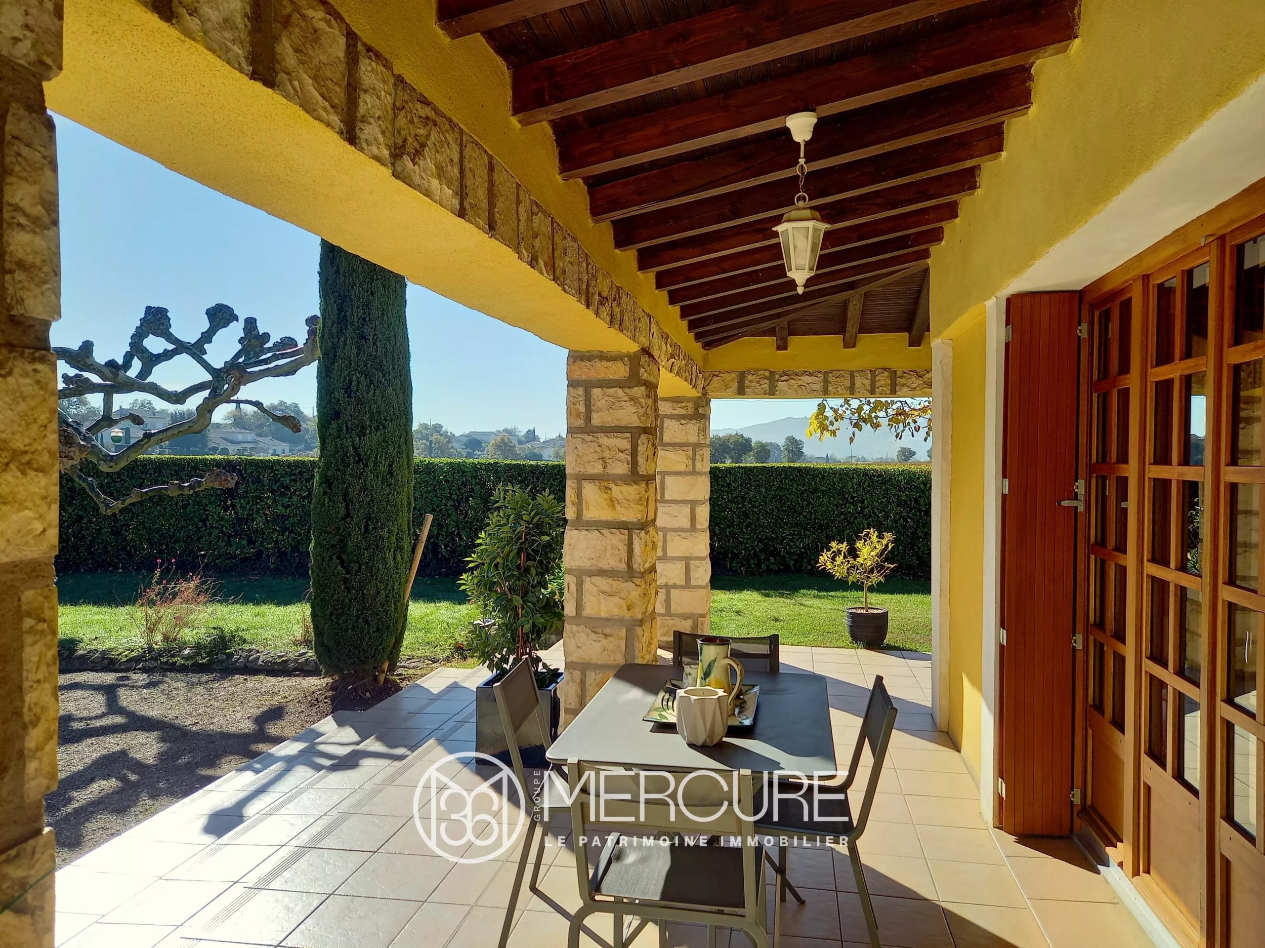 Villa de 180 m² avec piscine - 5009LY