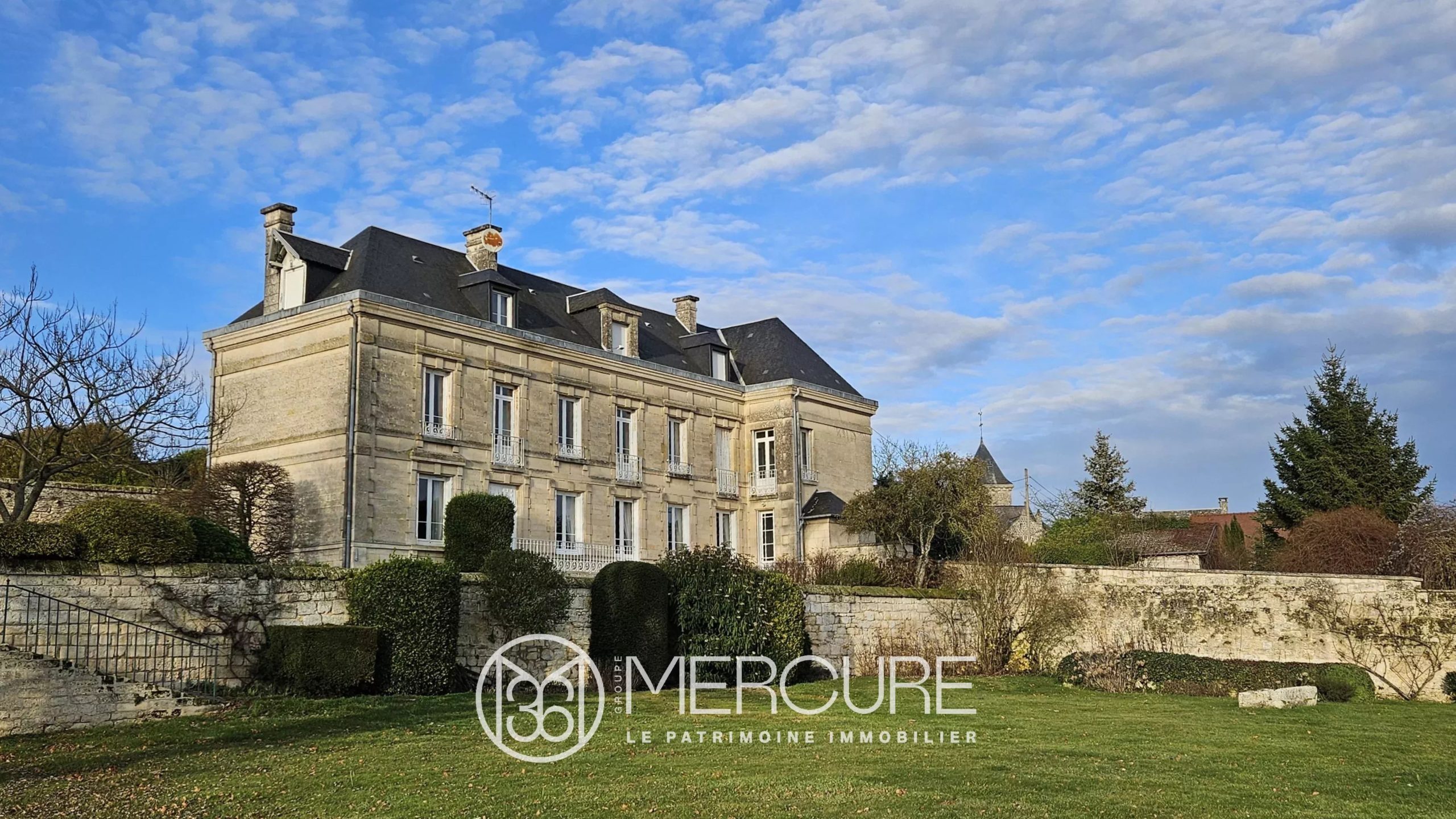 AISNE – MAISON DE MAîTRE, DEPENDANCES ET PARC CLOS - 80635PI