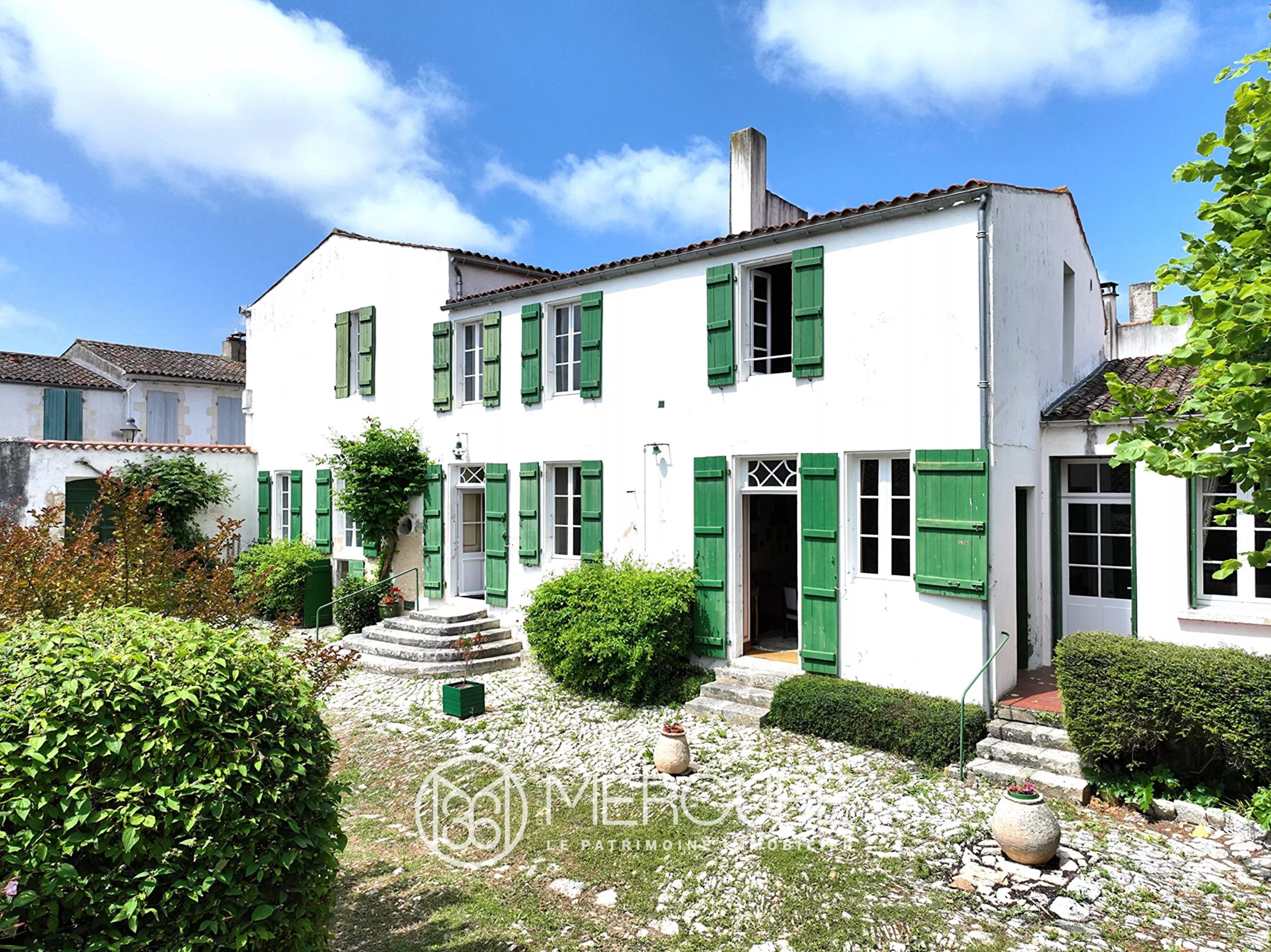 HISTORIC 17th C. PROPERTY - 10168PO