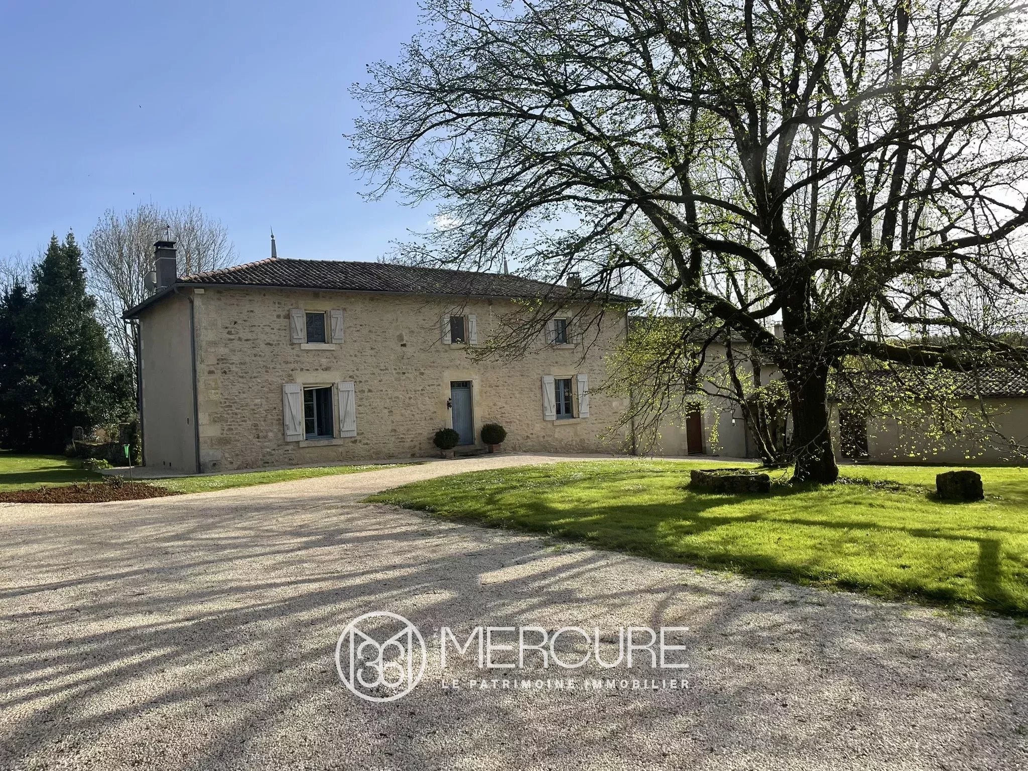 PROPRIETE DE CAMPAGNE AVEC DEPENDANCE AMENAGEABLE - 10036PO