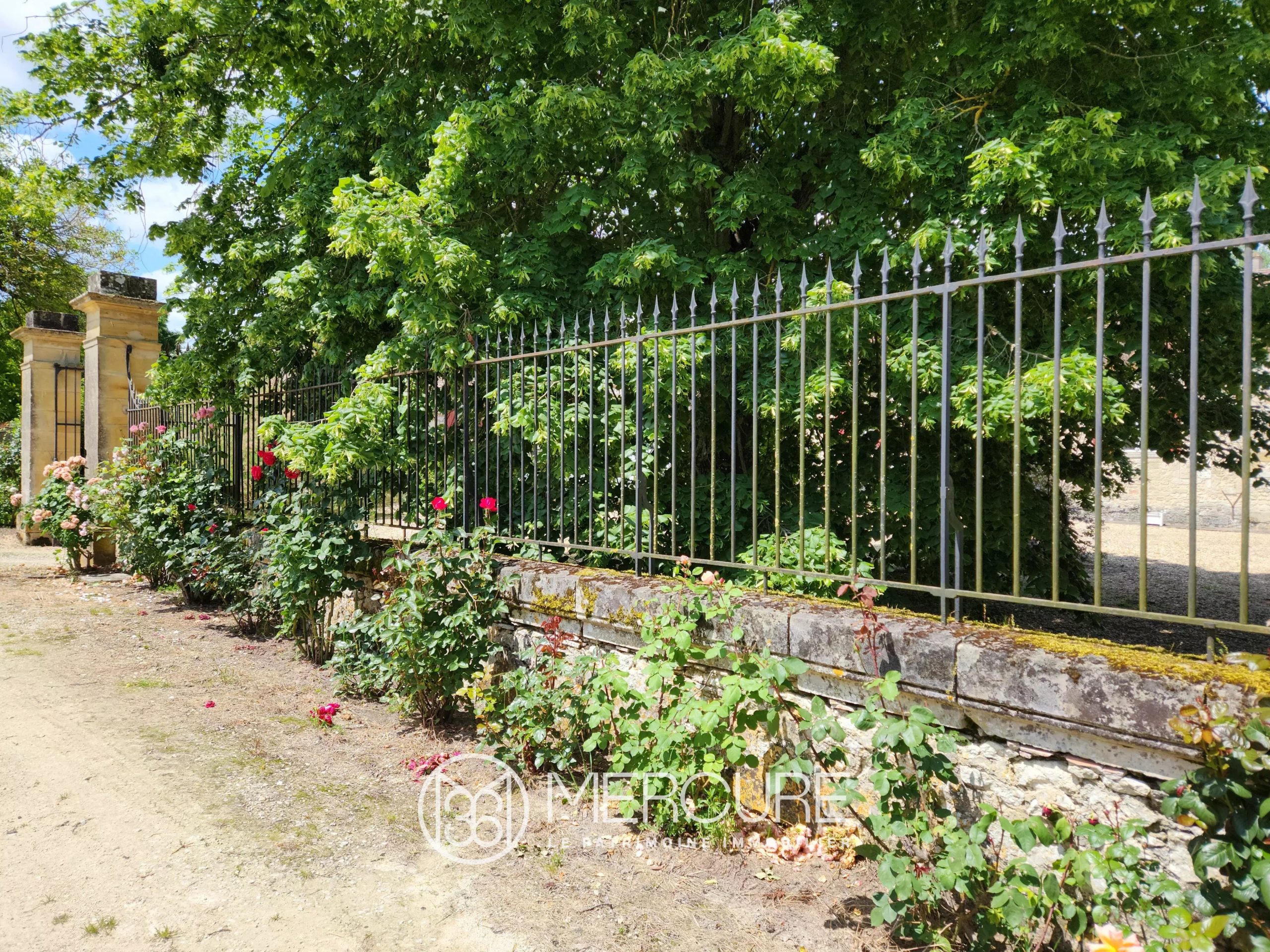 Bergerac, superbe Chartreuse sur 30 ha - 900984bx