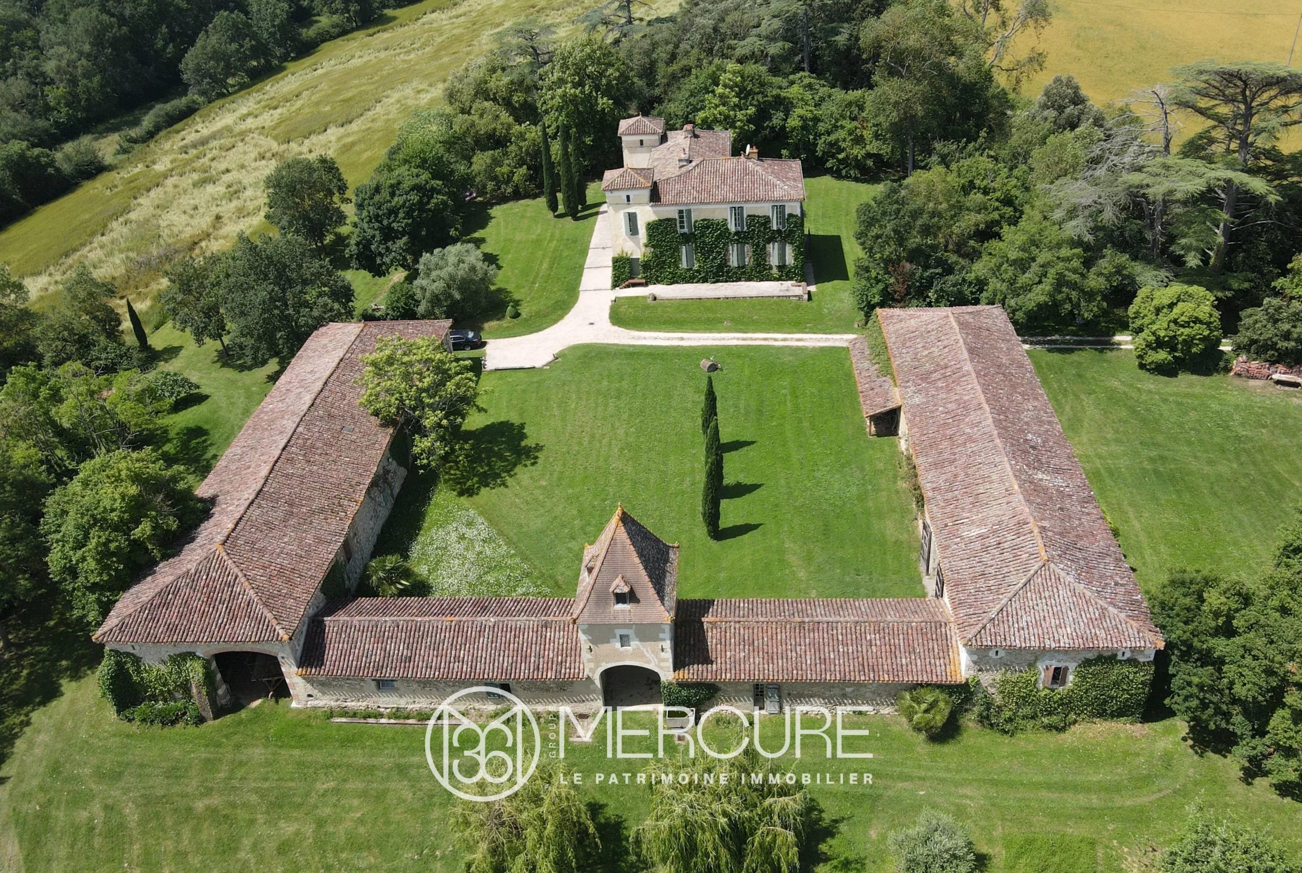 EXCLUSIVITE CHÂTEAU XVIII – PIGEONNIER - 9013TS