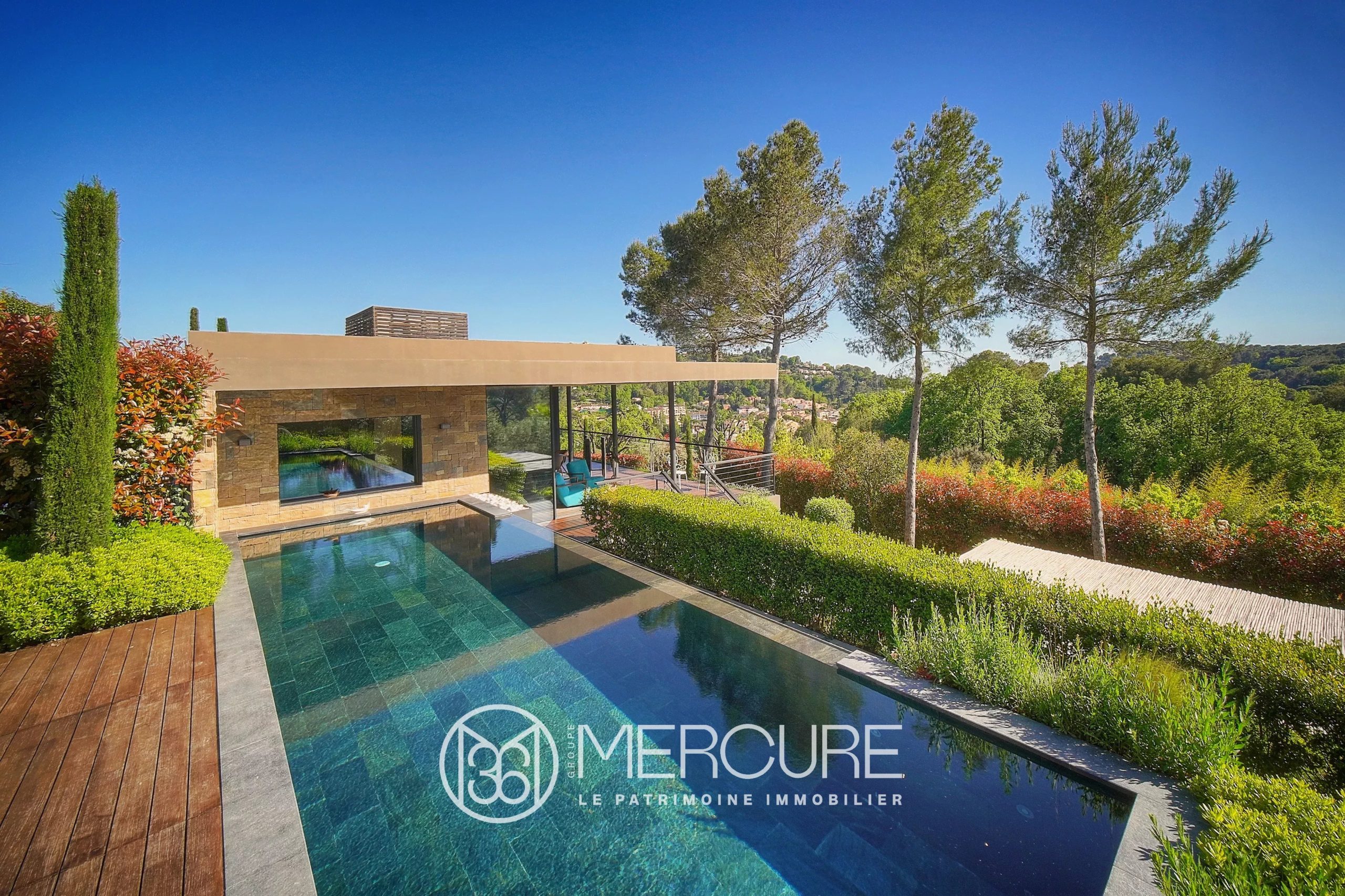 Mougins Village – Villa ultra contemporaine - 21468CA