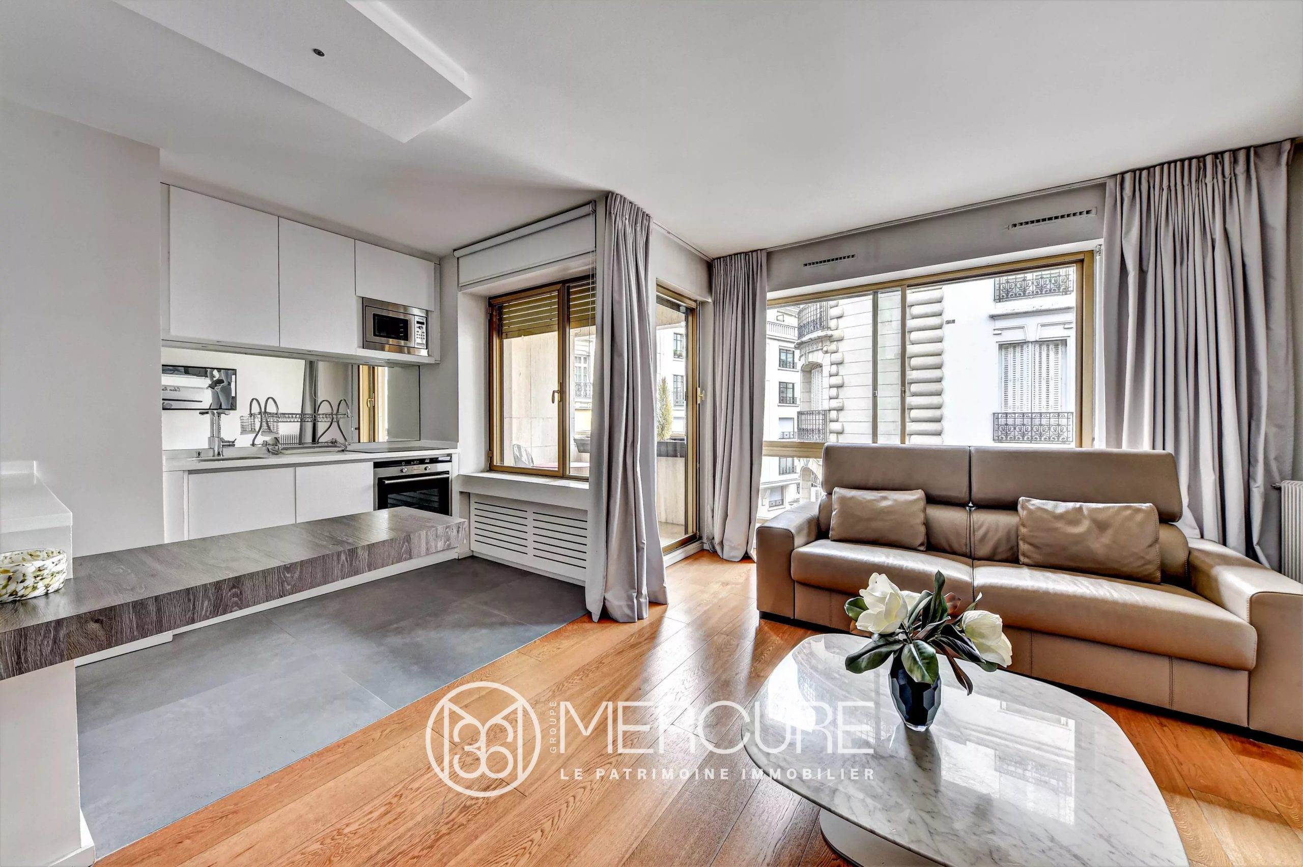 FOR SALE PARIS 7TH GROS CAILLOU – APARTMENT 56 M² WITH OUTDOOR LOGGIA - 676VPA