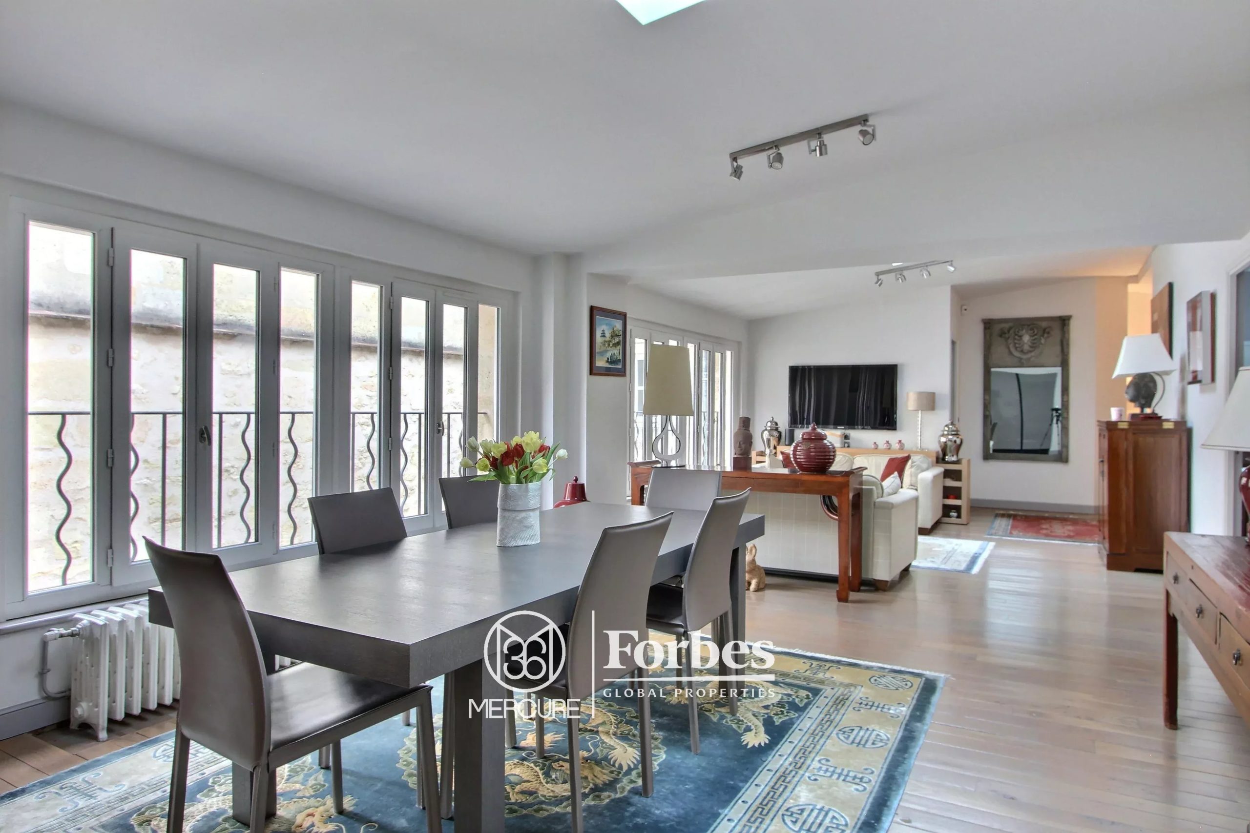 BORDEAUX CENTRE SUPERBE APPARTEMENT AVEC ASCENSEUR - 901030bxA