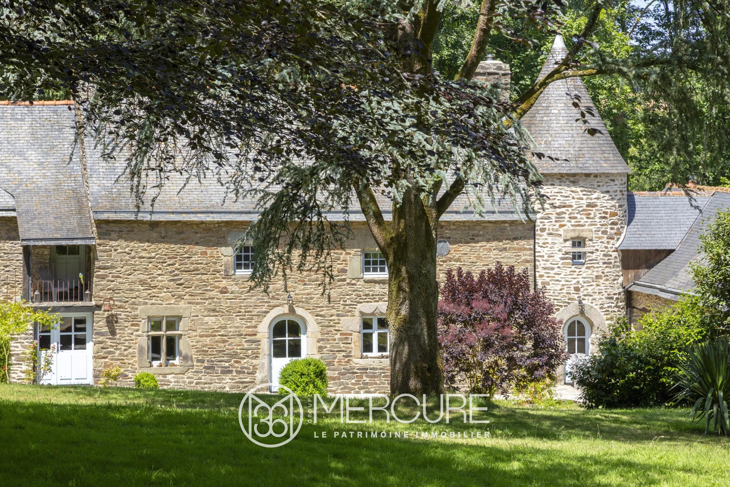 Finistère, Maison de caractère du 17e - 21289BR