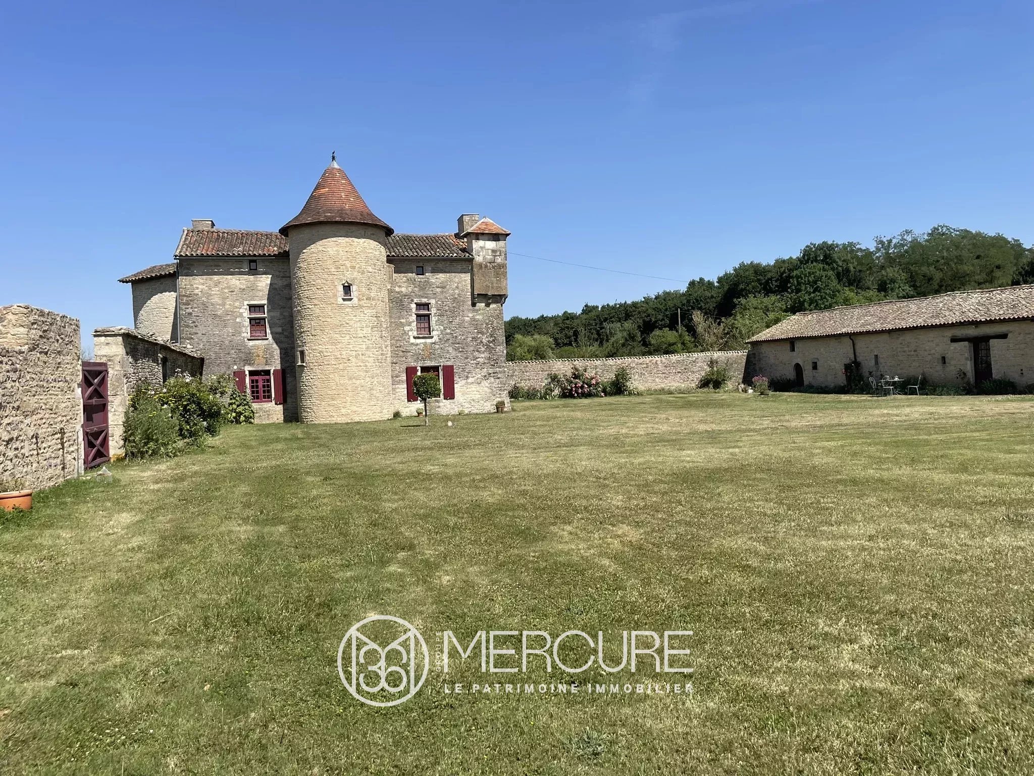 LOGIS MEDIEVAL RESTAURÉ - 10181PO
