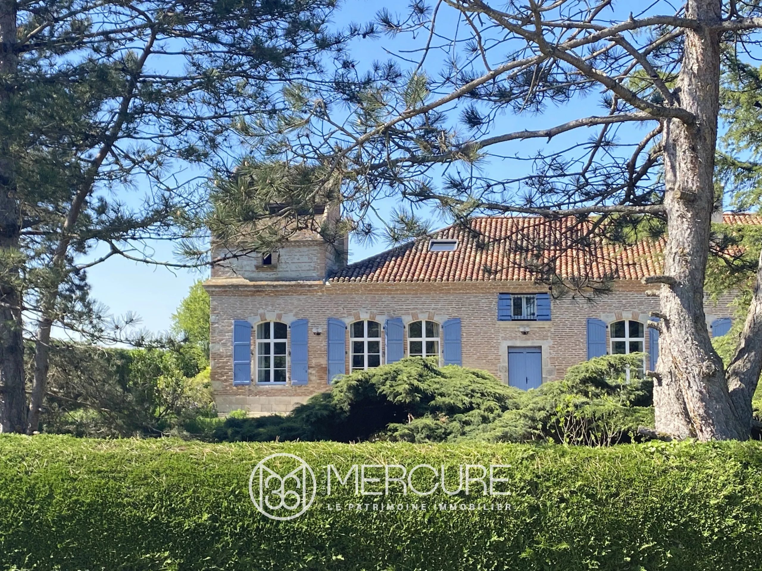 NEAR AGEN – LOVELY TRADITIONAL HOUSE WITH SWIMMING POOL - 901046bx