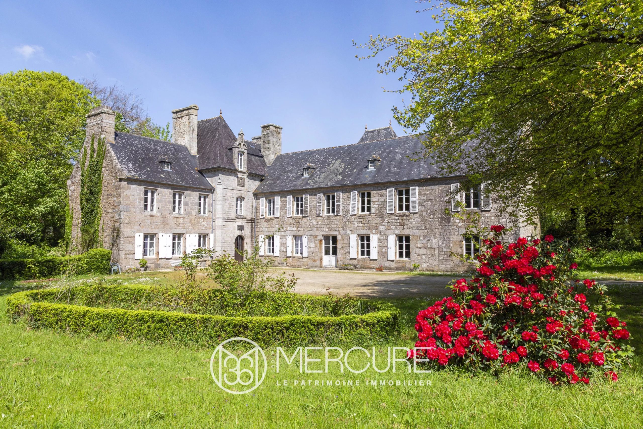 Nord Finistère, Maison de caractère sur 39 ha - 21195BR