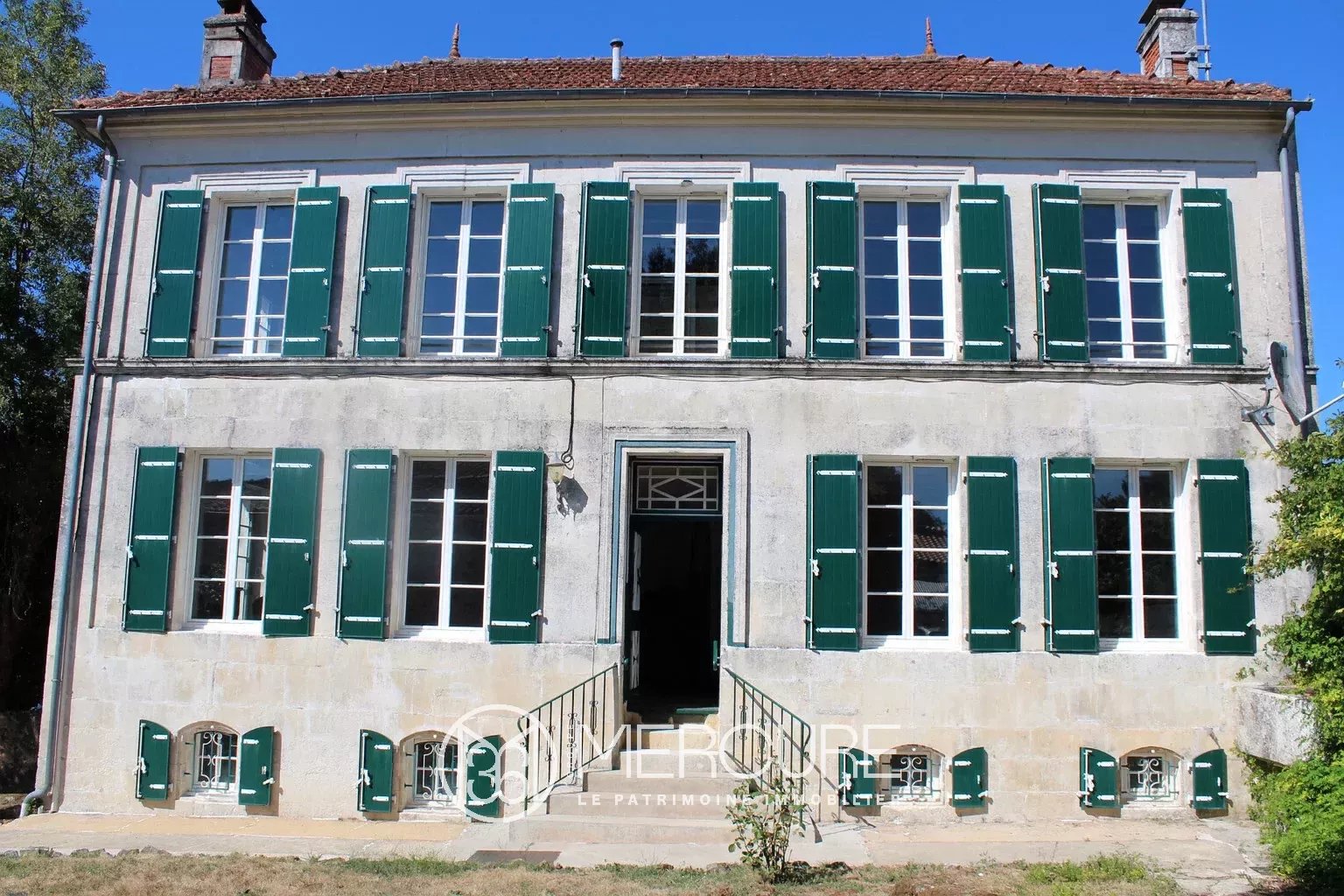 MAISON DE FAMILLE AVEC MAISON D&rsquo;AMIS - 10203PO