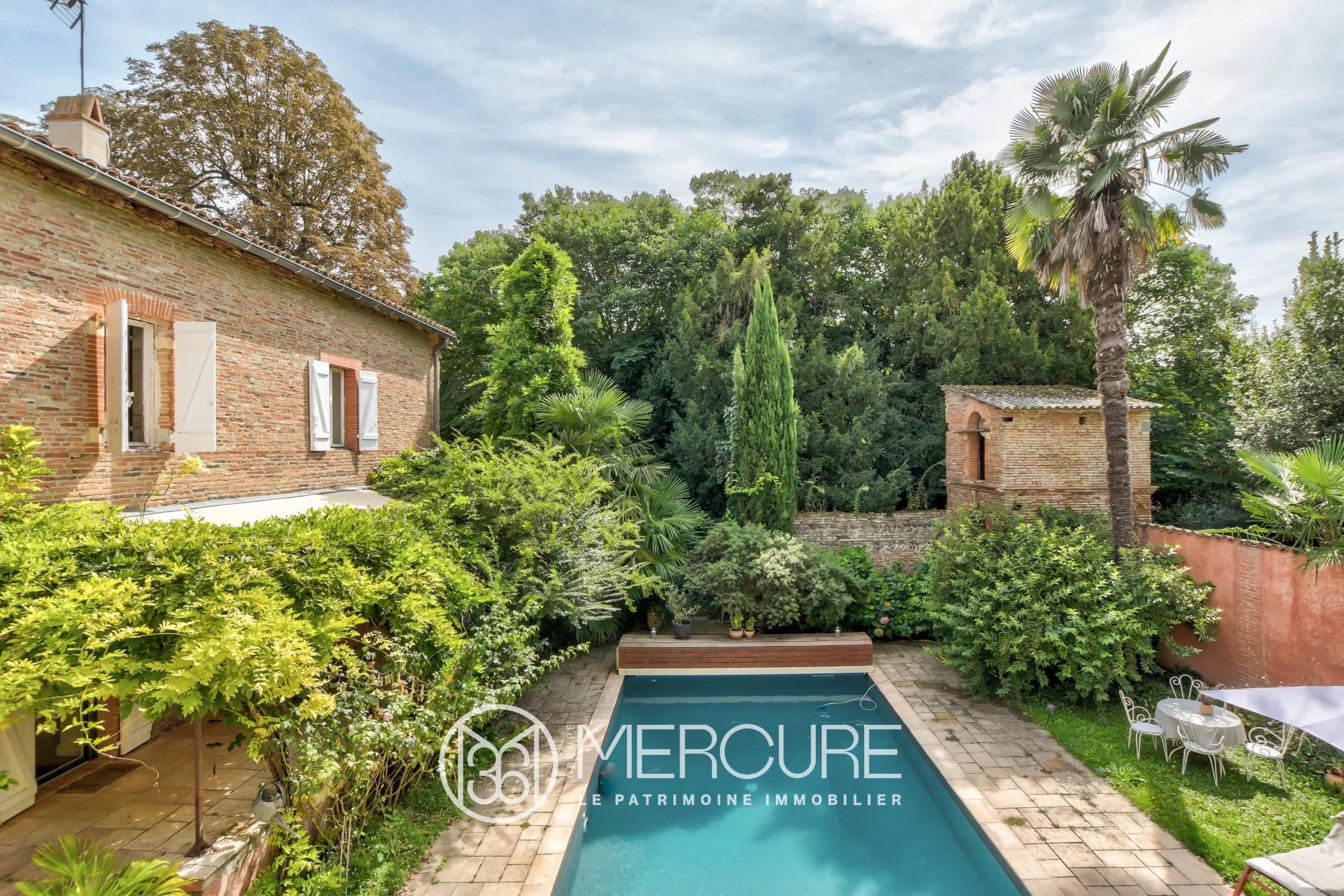 MAISON  HISTORIQUE –  PARC ET PISCINE - 9054TS