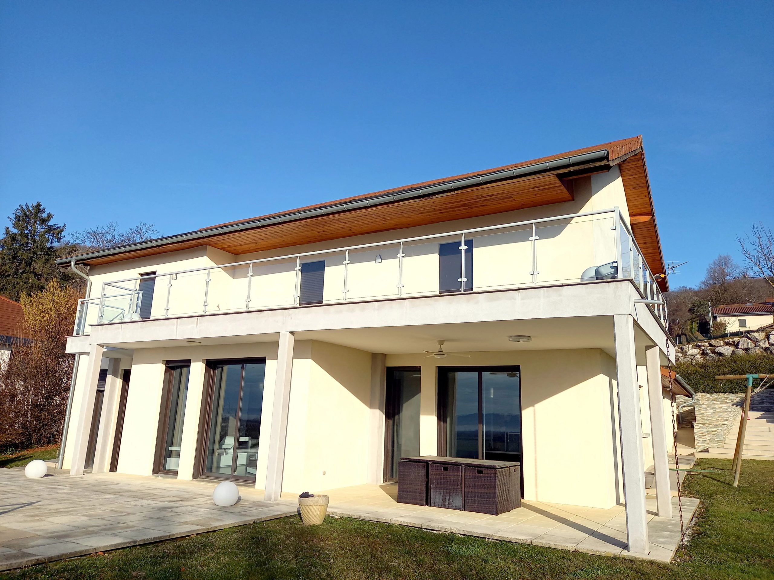 Villa d&rsquo;architecte 2011 avec piscine - 5029LY