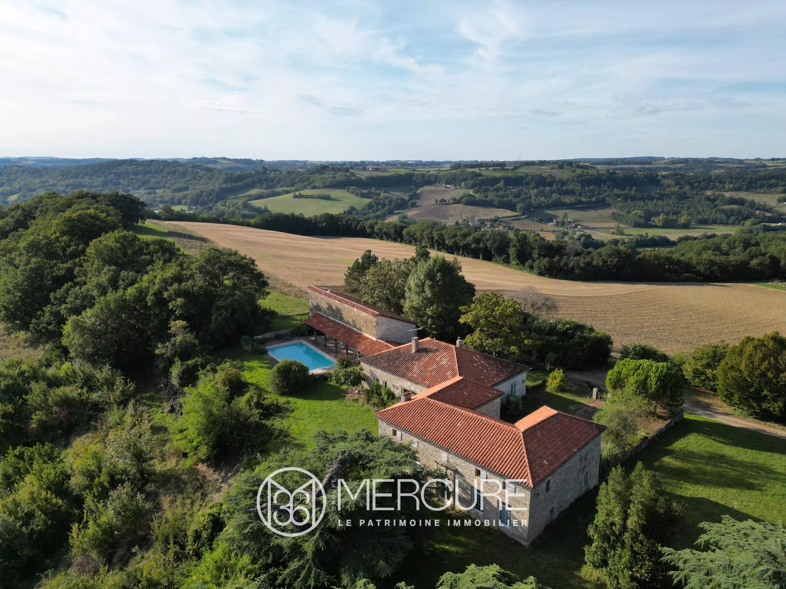 PROPRIETE – 10 HA – AGEN - 900911bx