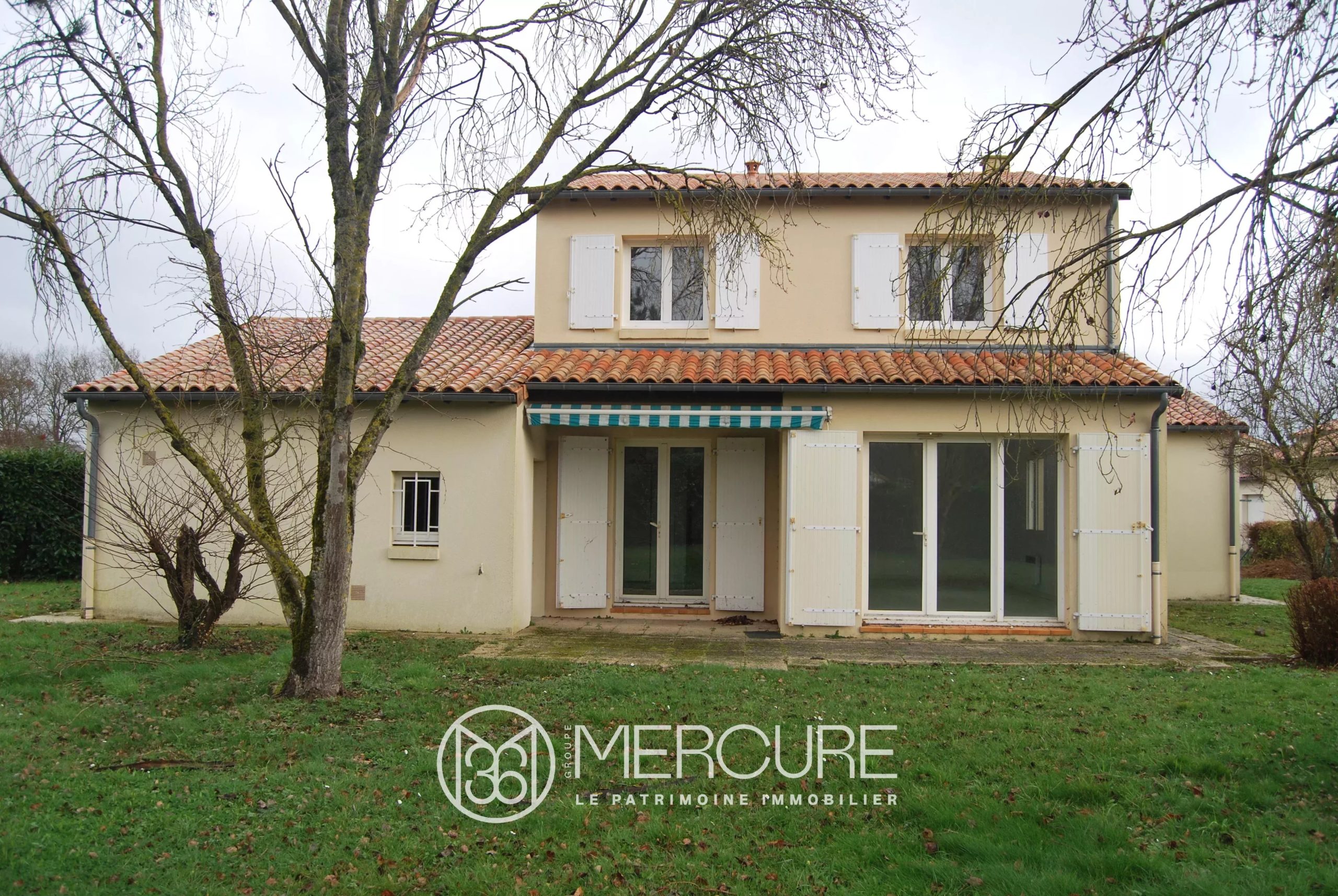 PAVILLON T.6 AVEC GARAGE ET JARDIN - 9125-059MO