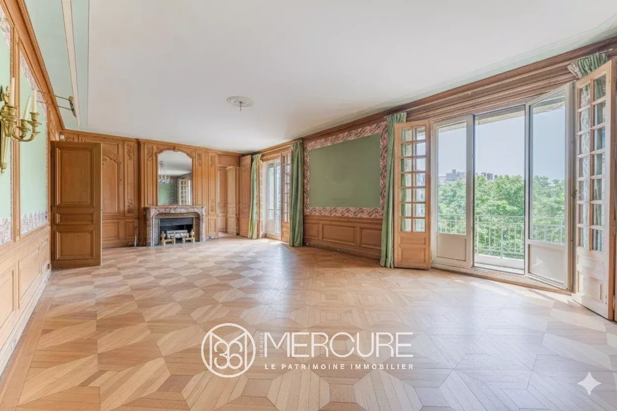 Appartement avec terrasse sur la prestigieuse place Maréchal Lyautey – Lyon 6ᵉ - 4942LY