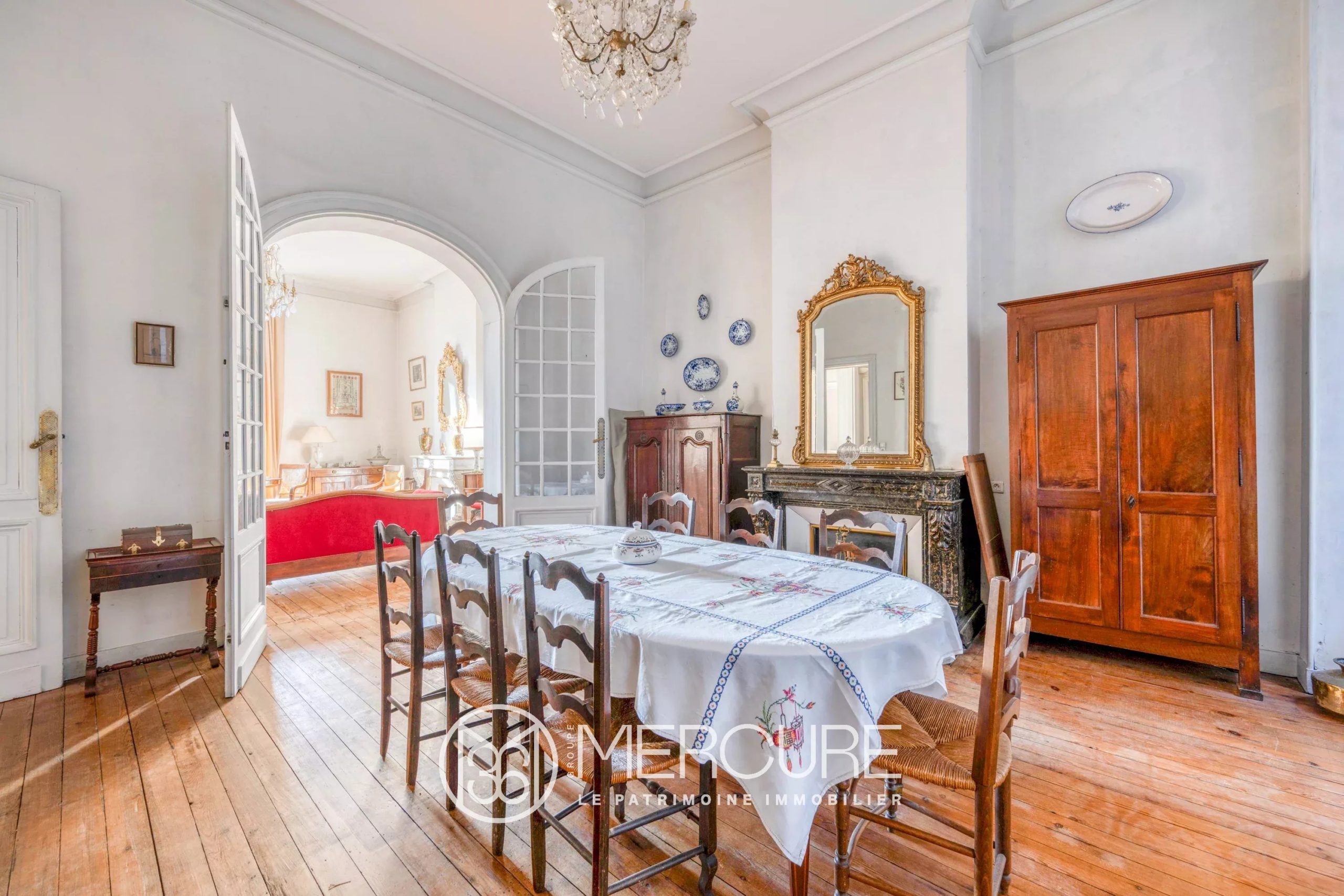 BORDEAUX GAMBETTA – SUPERBE APPARTEMENT AVEC ASCENSEUR - 901094bxA