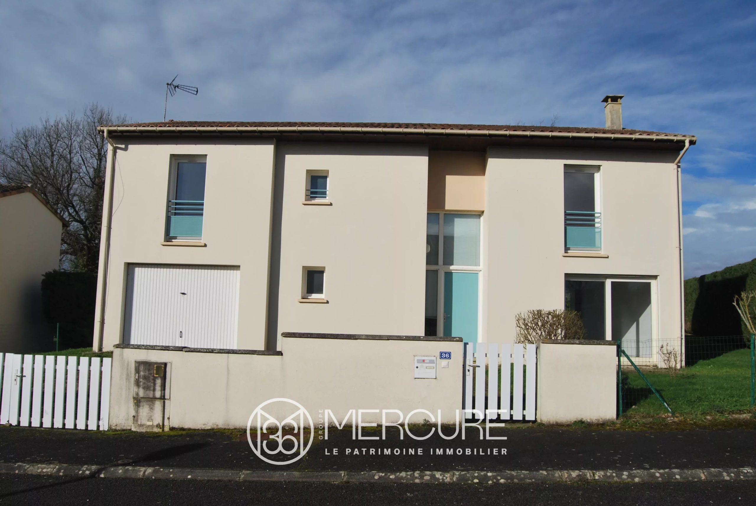 PAVILLON T.6 AVEC GARAGE ET JARDIN - 9125-064MO
