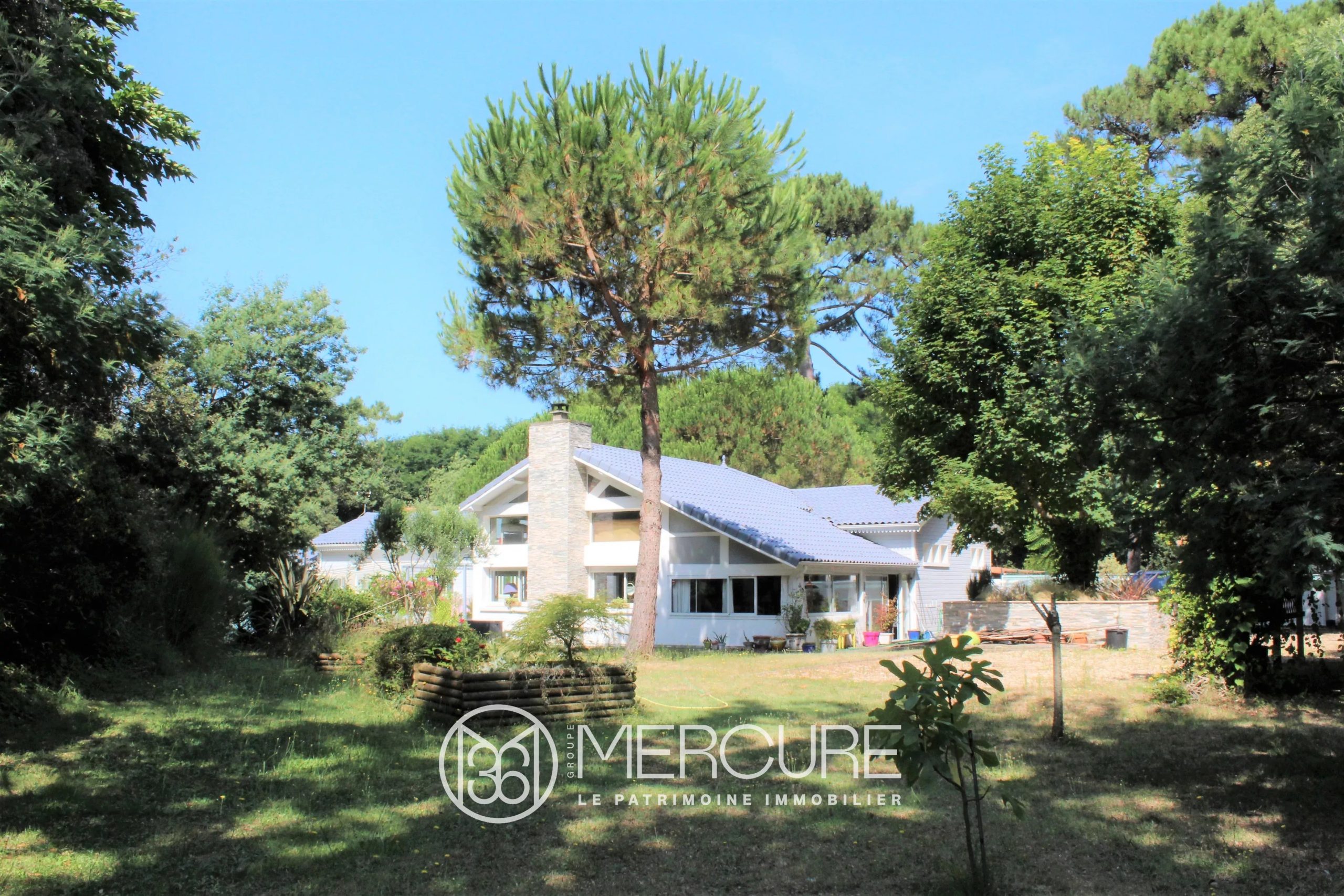VILLA BORD DE MER - 10006PO