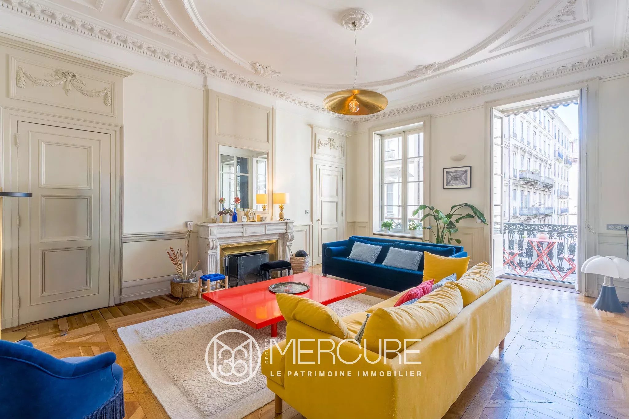 LYON 2 AINAY Superbe appartement 171  m²  : 6 pièces, balcon, grand garage - 5045LY