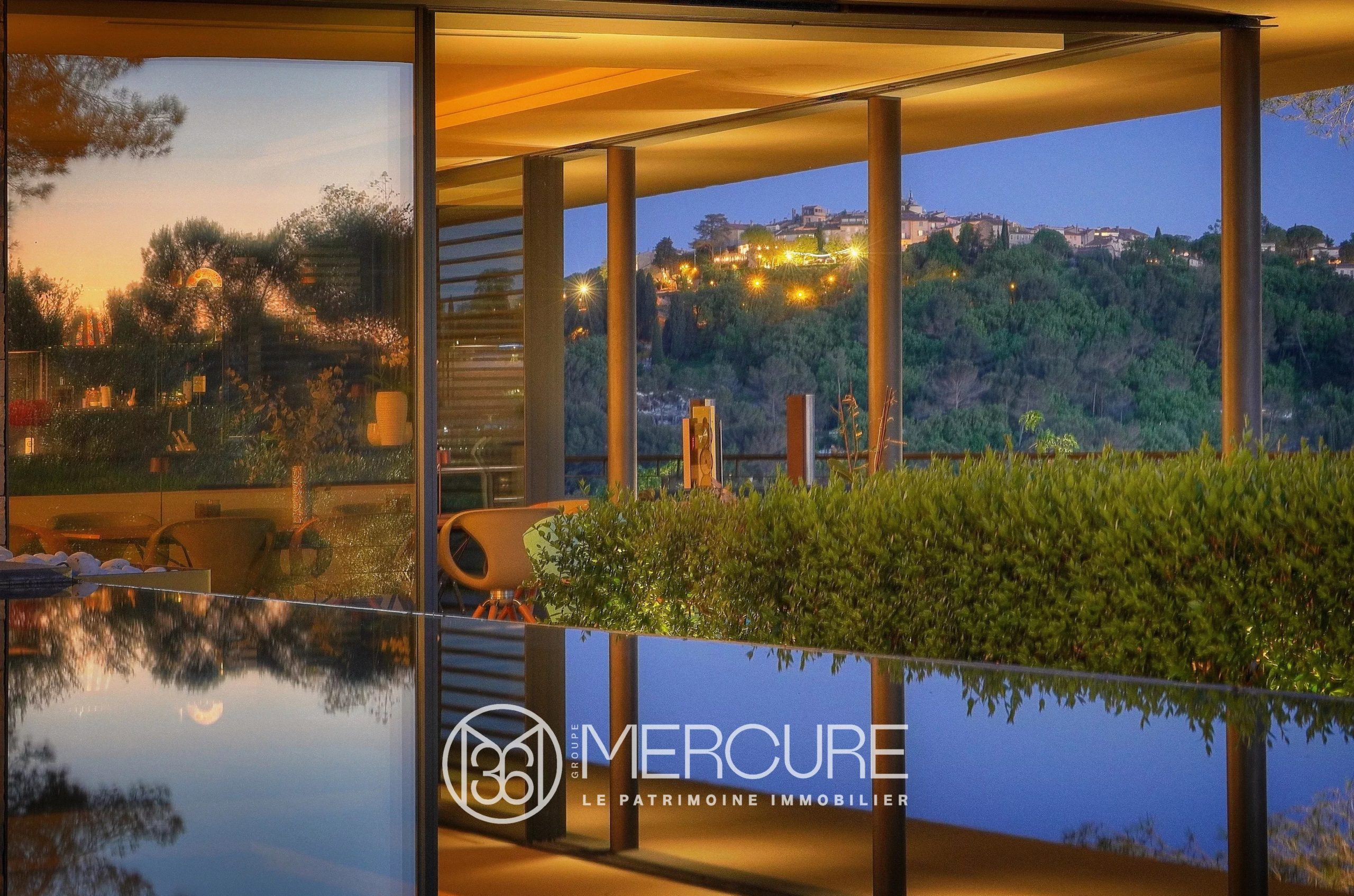 Mougins Village – Villa ultra contemporaine - 21468CA