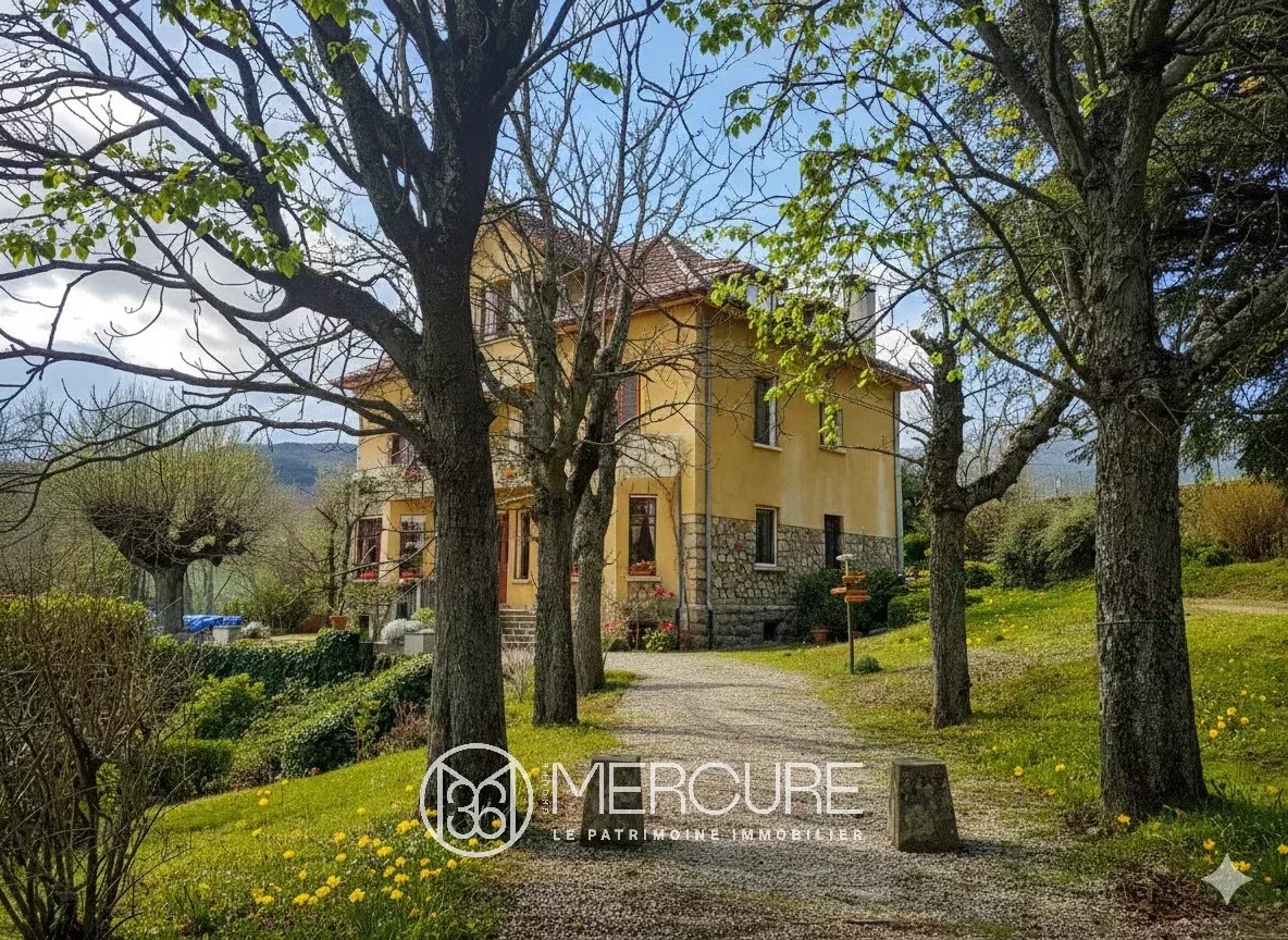 LOIRE – PELUSSIN – MASSIF DU PILAT – BEAUTIFUL 1930S PROPERTY OF 335 m² - 5037LY