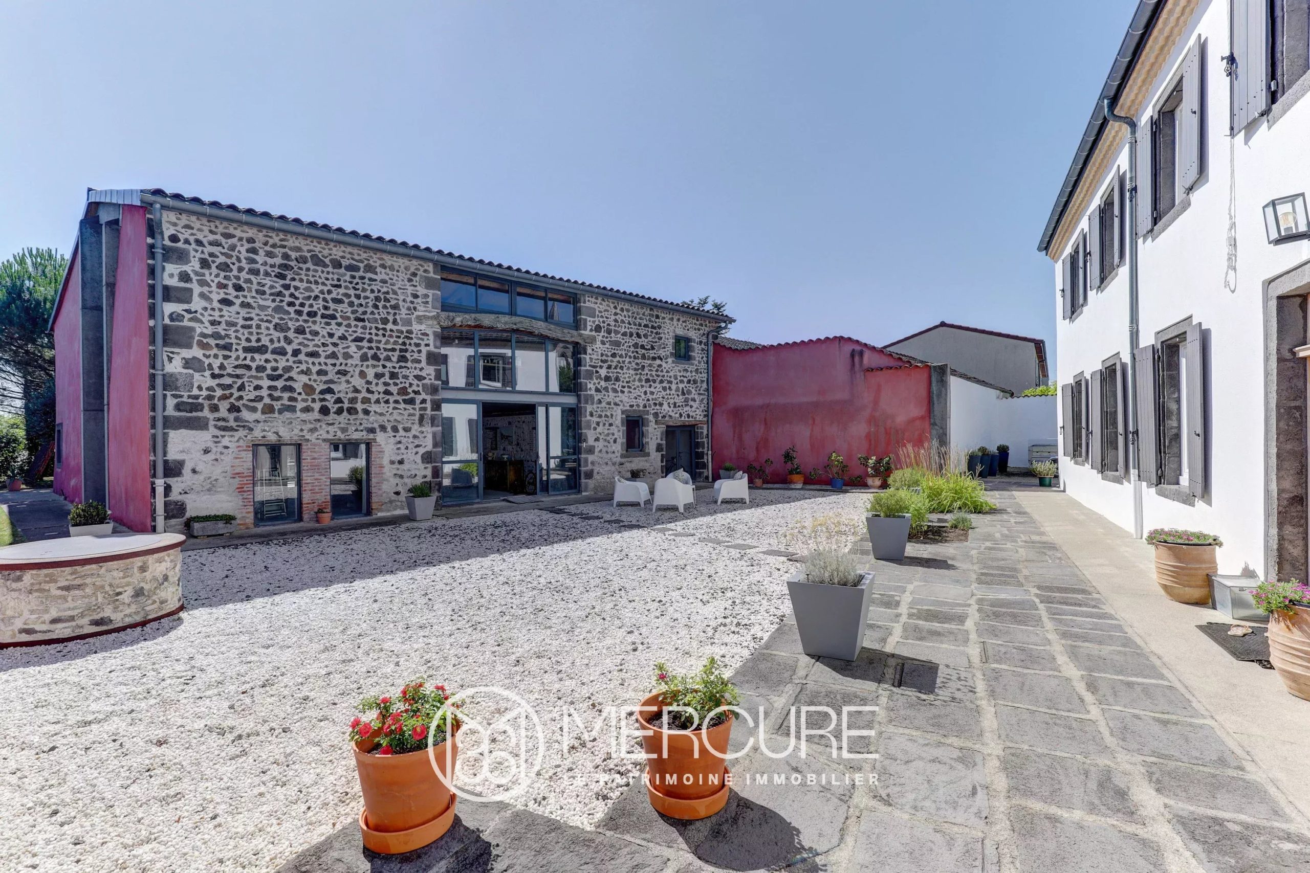 Propriété de charme aux portes de Clermont-Ferrand- 10min aéroport Aulnat et A71 - 21305AU