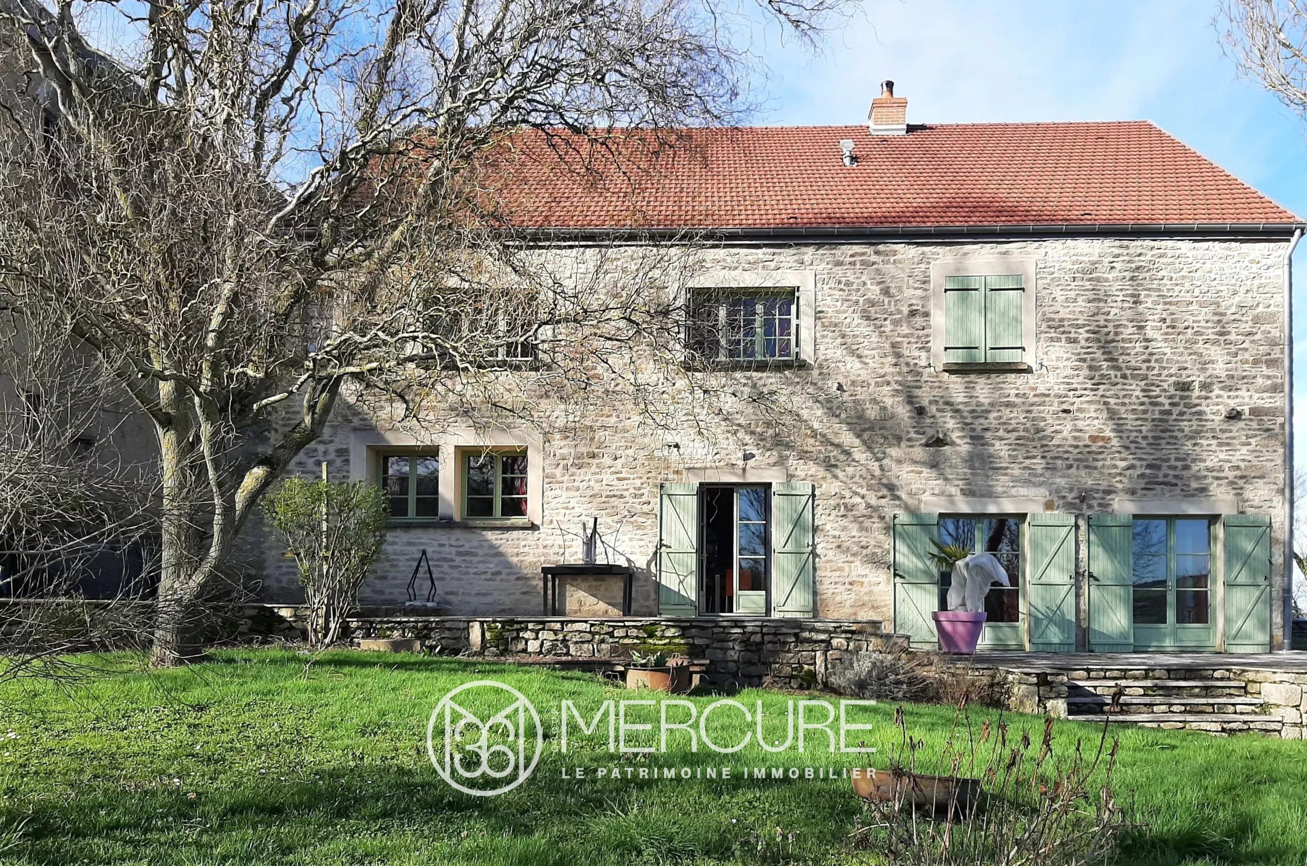 MAISON EN PIERRE, TERRAIN 2,7ha - 21564MHL