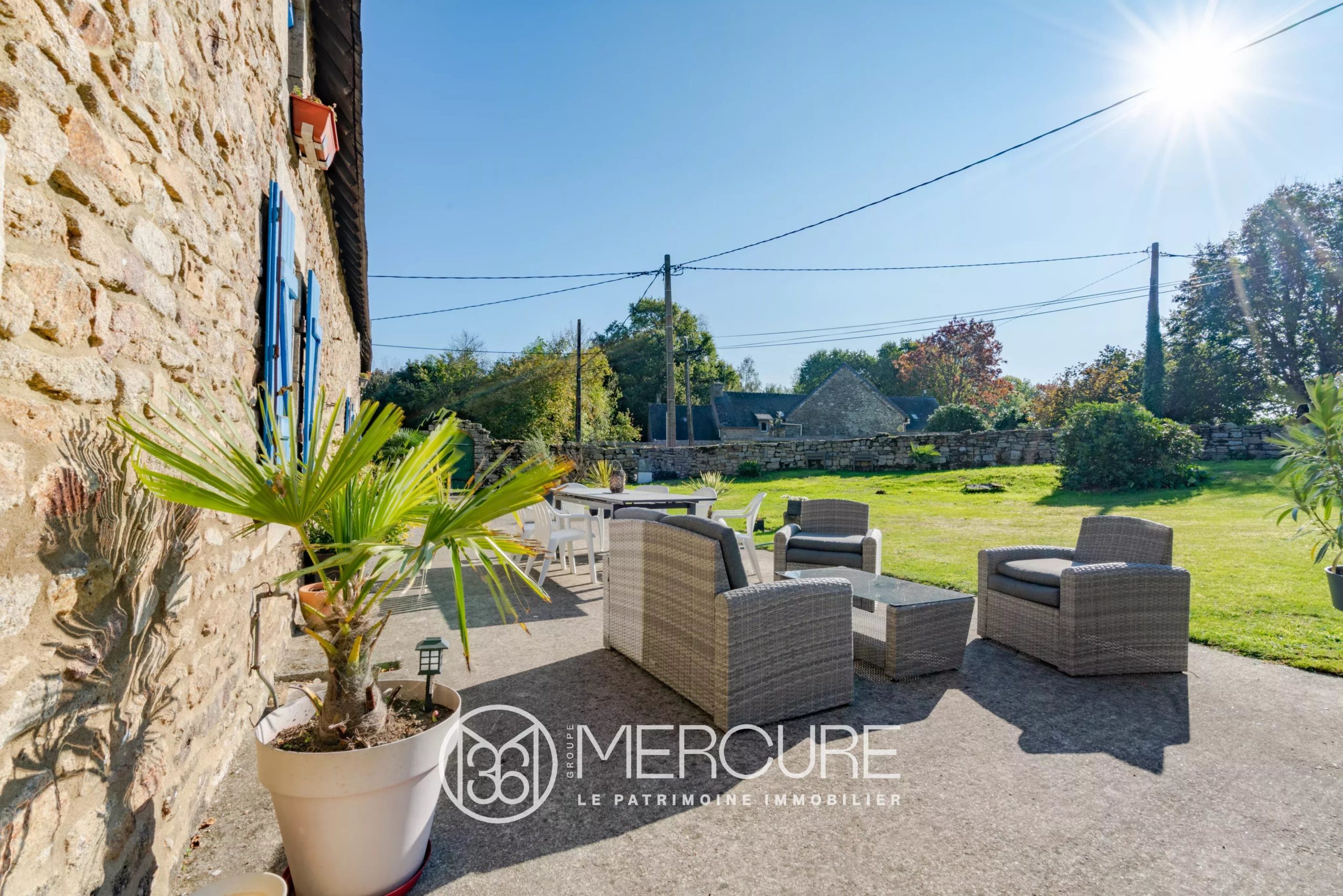 Proche de Lorient, belle chaumière de standing avec une dépendance. - 21431BR