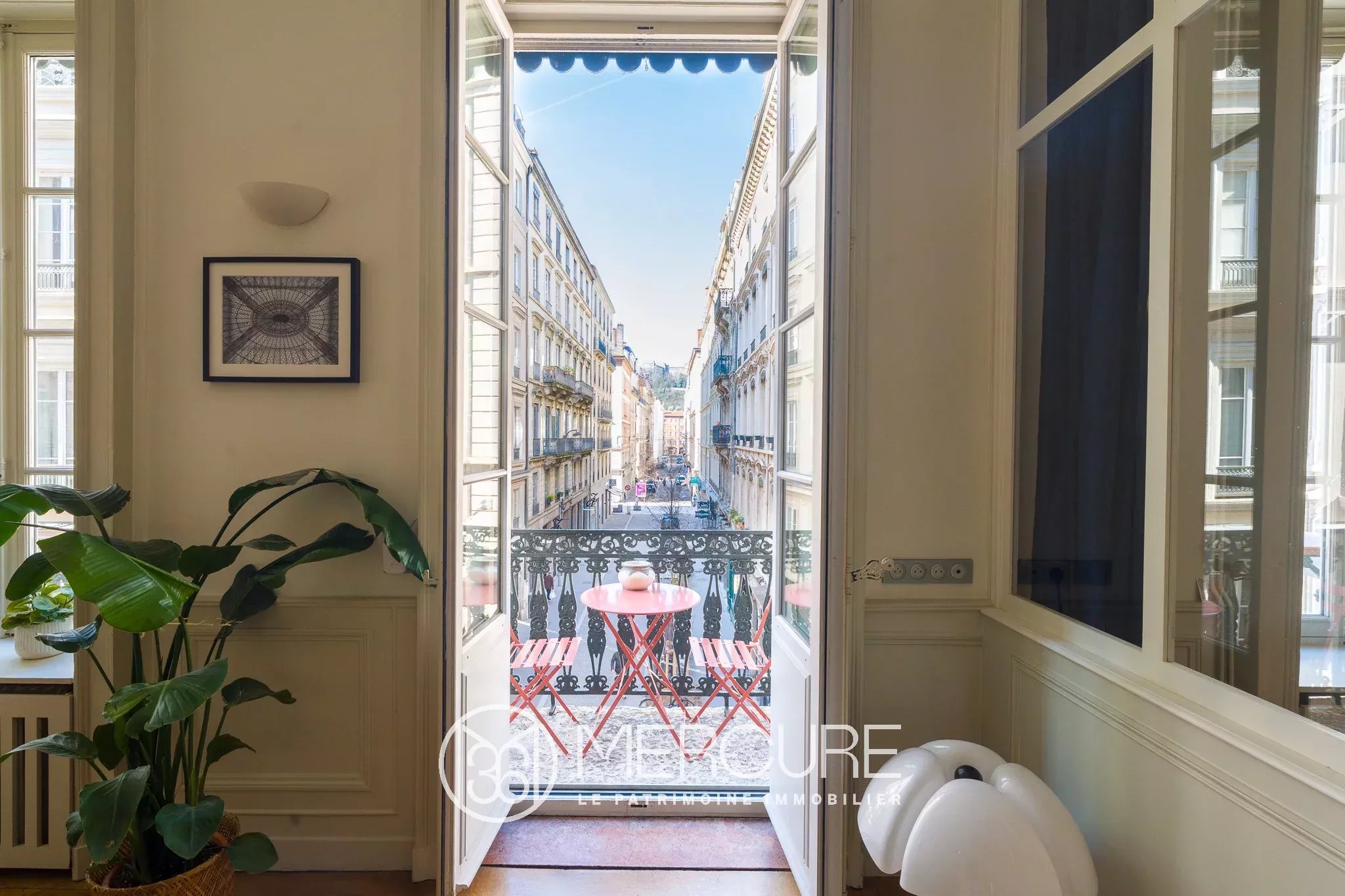 LYON 2 AINAY Superb 171 m² flat: 6 rooms including 4 bedrooms, balcony, large garage - 5045LY