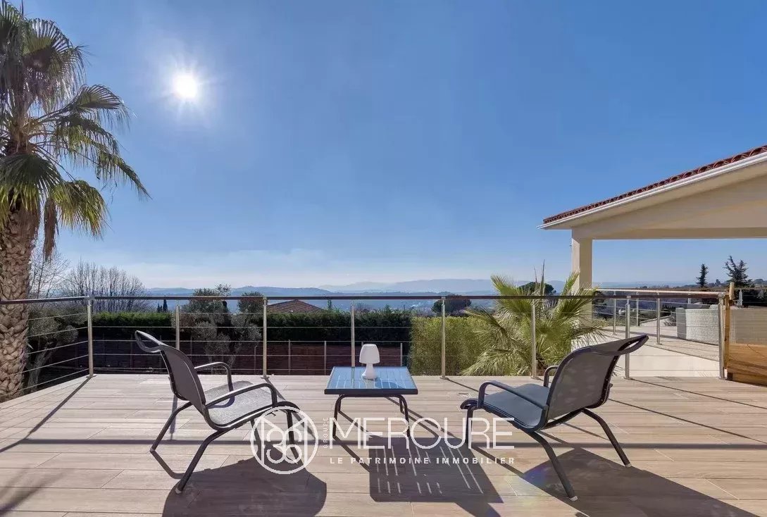 Propriété récente – Vue Mer Panoramique et Golf - 21421CA