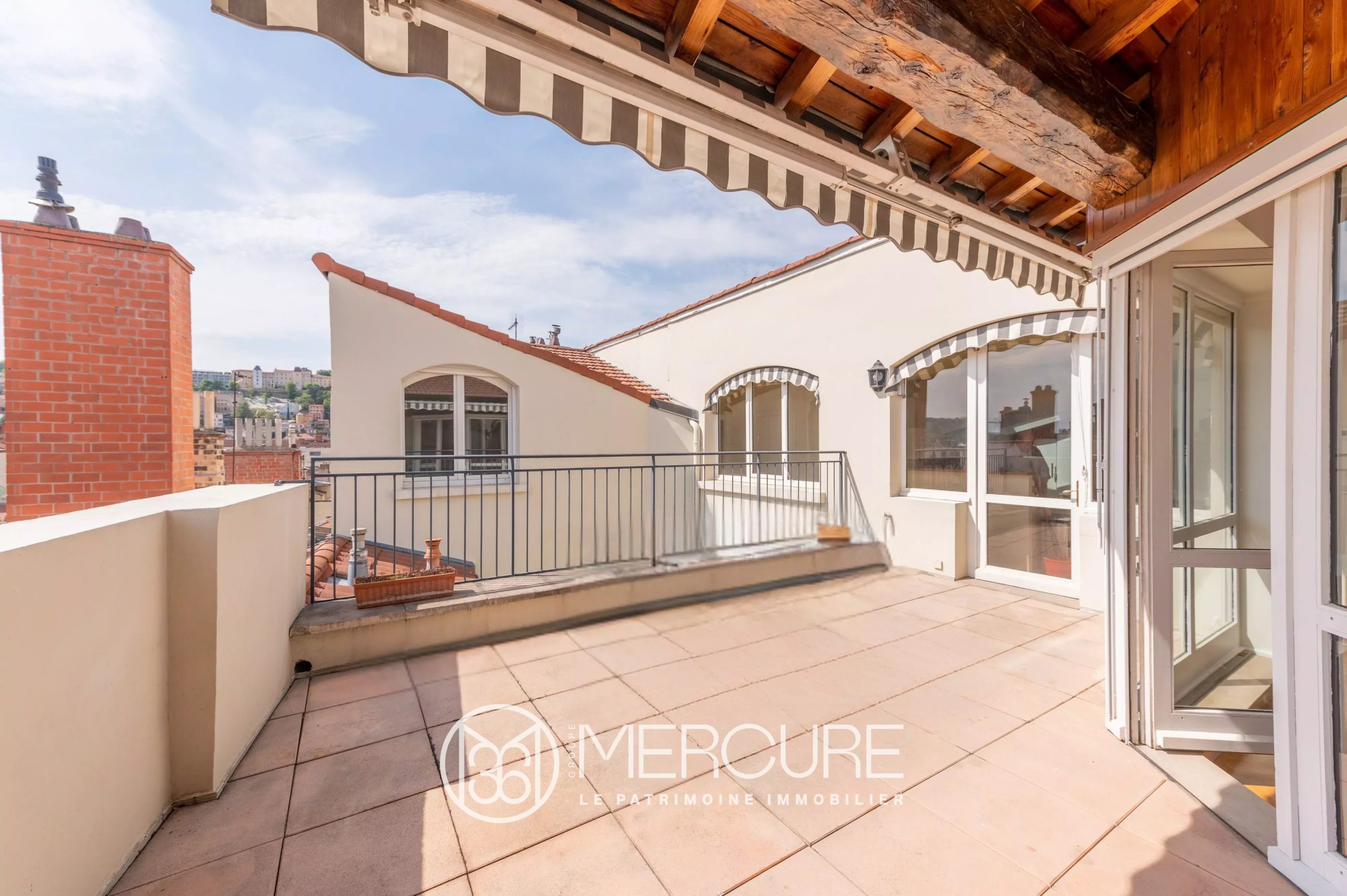 A LOUER – APPARTEMENT NON MEUBLE – LYON 2° – BELLECOUR - 4525LY