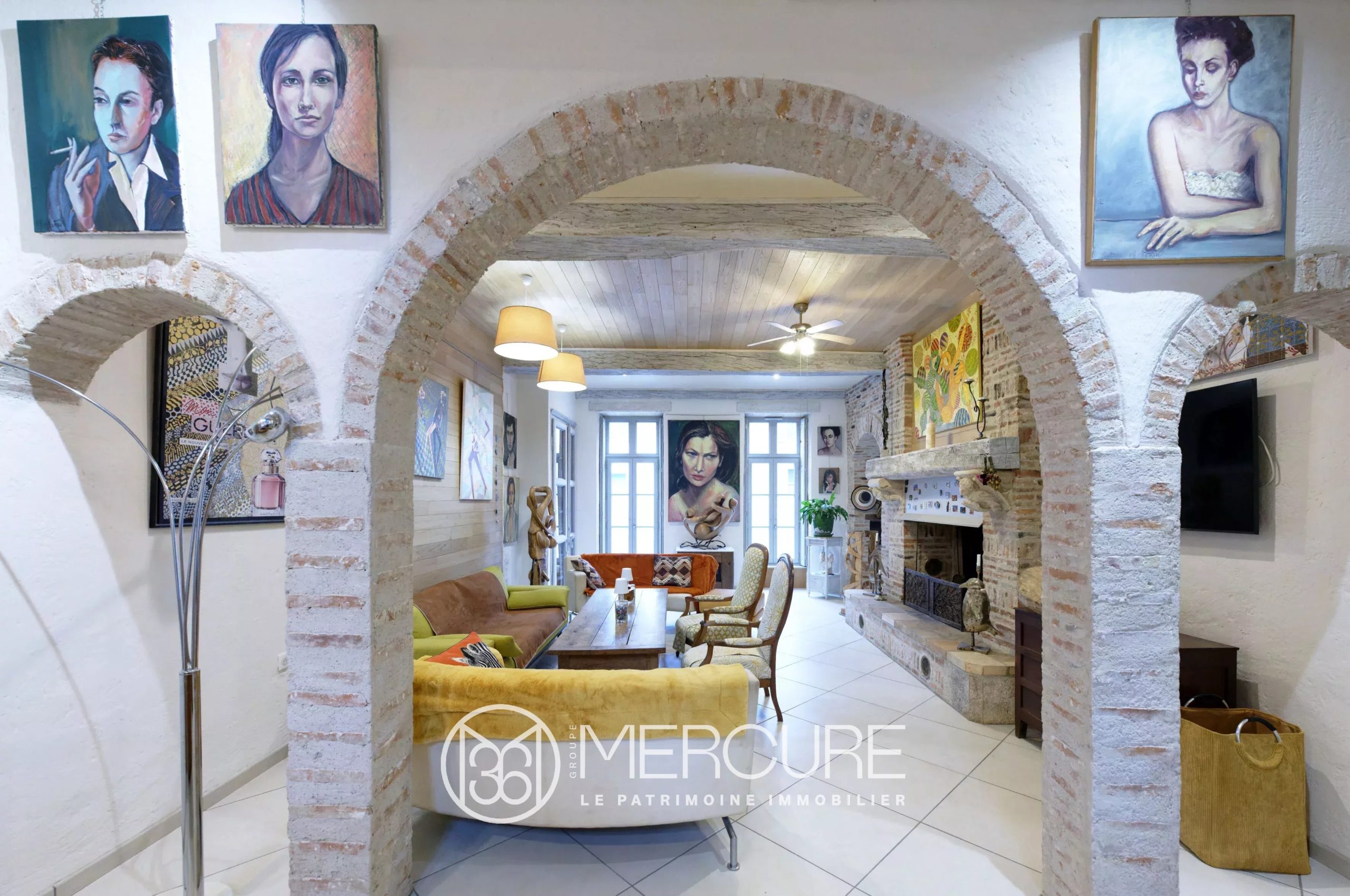 Maisons d’artiste/d’hôtes/de famille entièrement rénovées aux portes du Jura - 21567VA