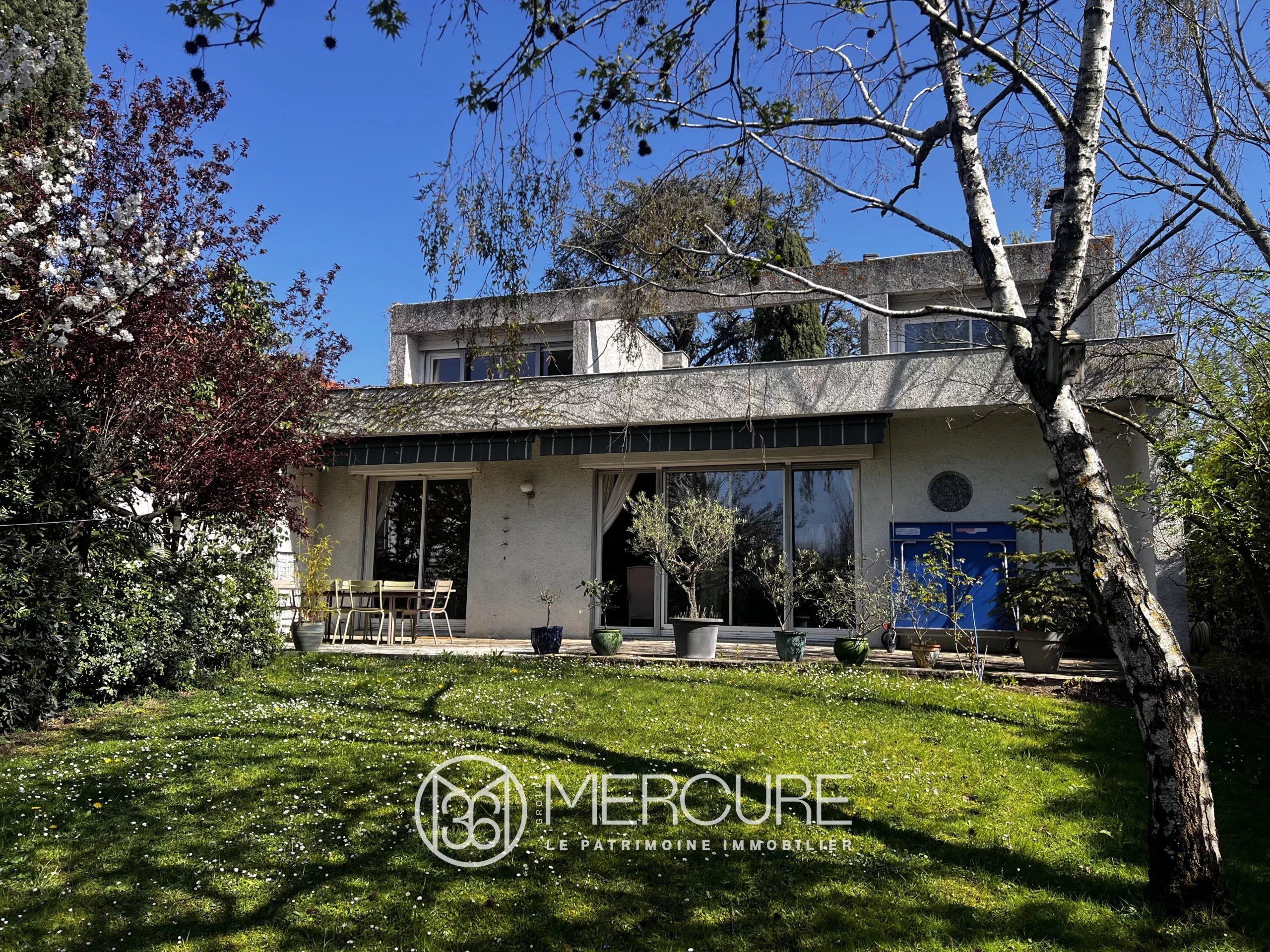 MAISON D&rsquo;ARCHITECTE – GARAGE- PISCINE - 9306TS