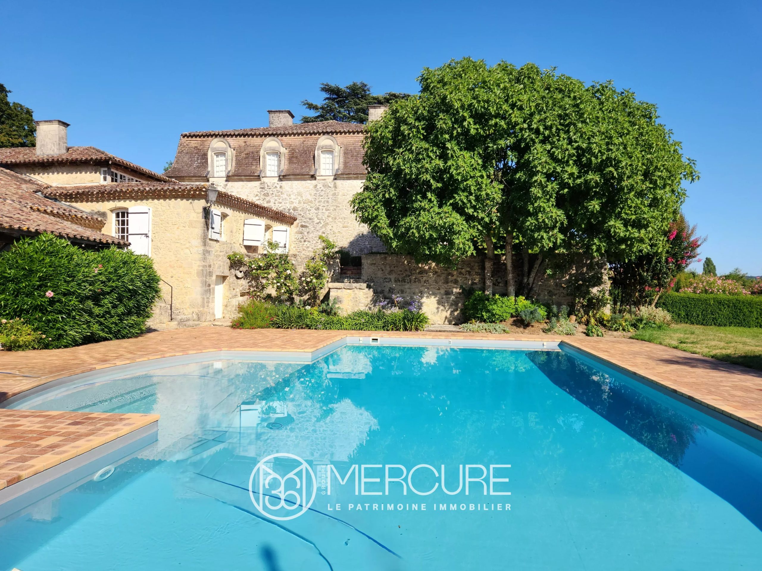 BEAU MANOIR A VERTEUIL D&rsquo;AGENAIS – 35 HA - 901007bx