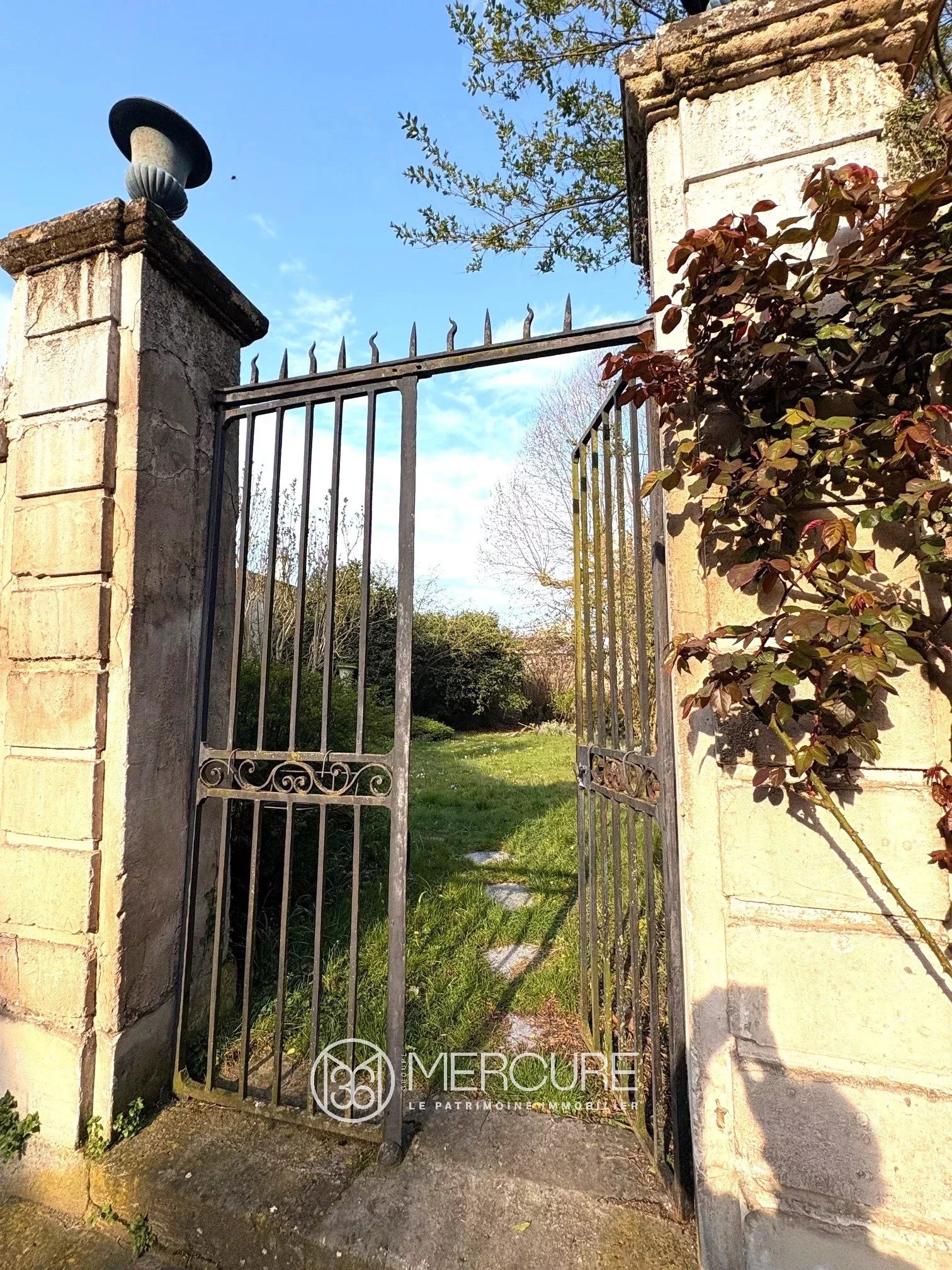 Versailles Château | Exceptional apartment with private garden - 685VPA