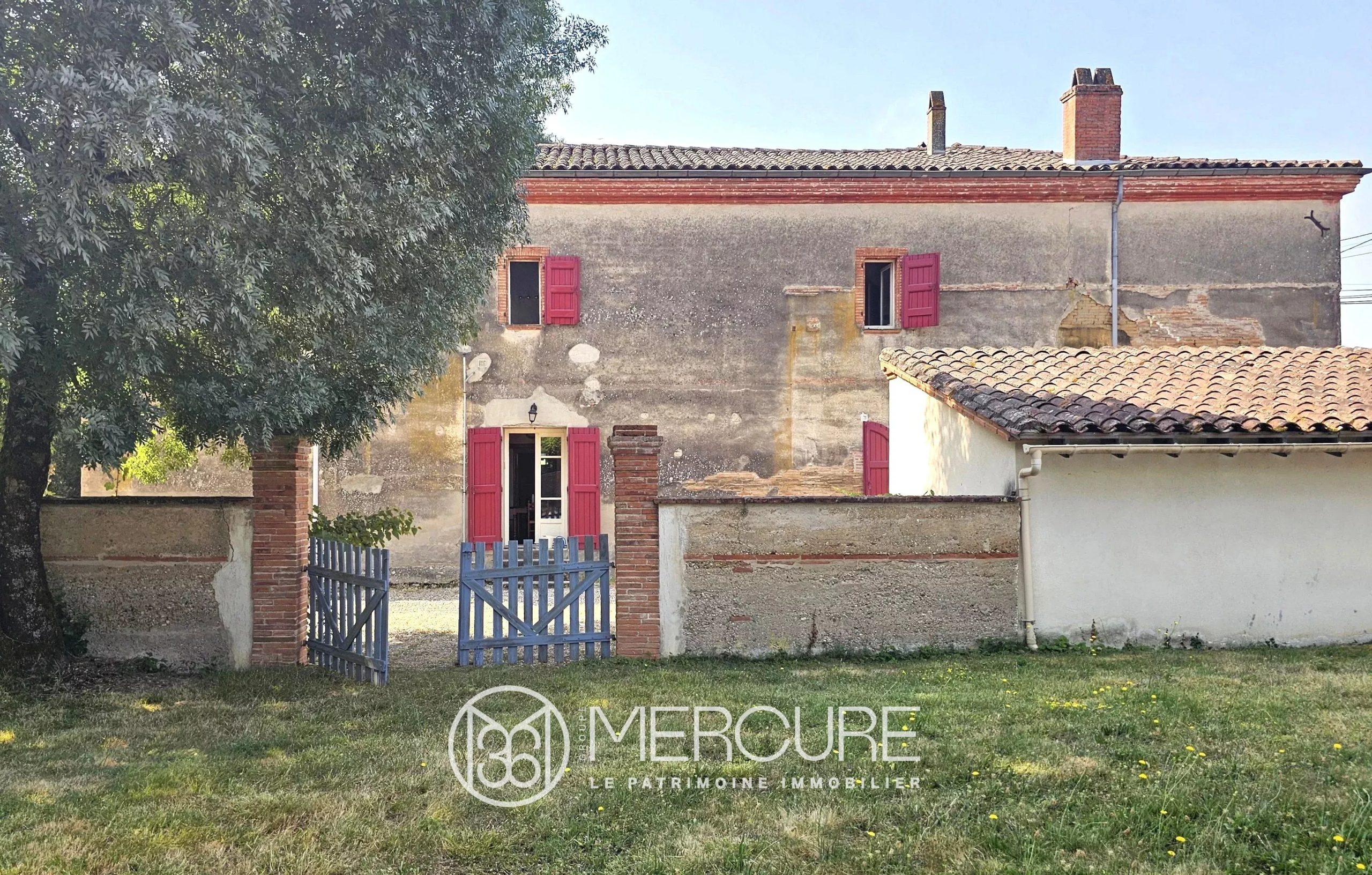 CHARMING 19TH-CENTURY FAMILY HOME - 9373TS