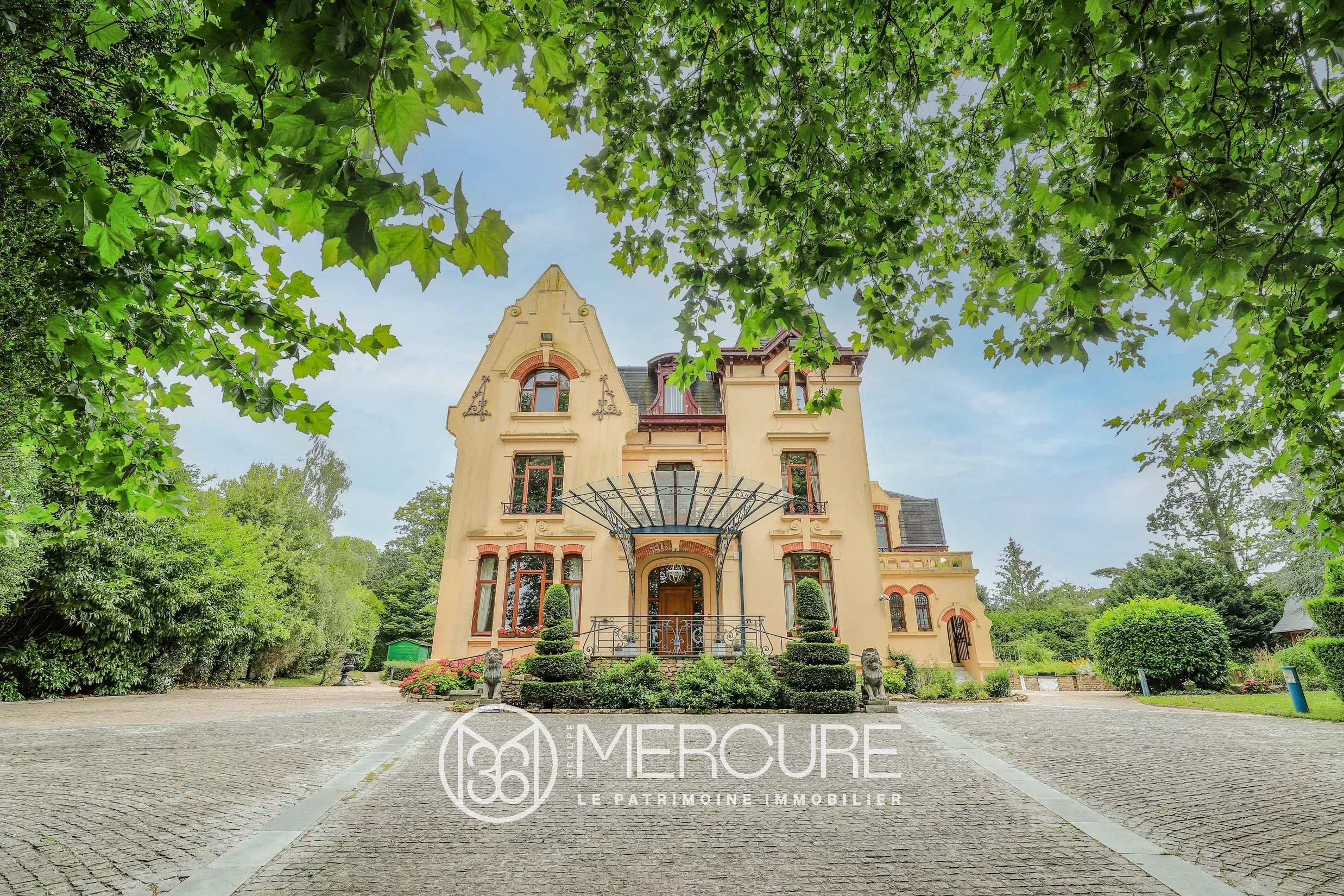 CAMBRAI – MANOIR AU COEUR D&rsquo;UN PARC DE 1 HA - 20827NC