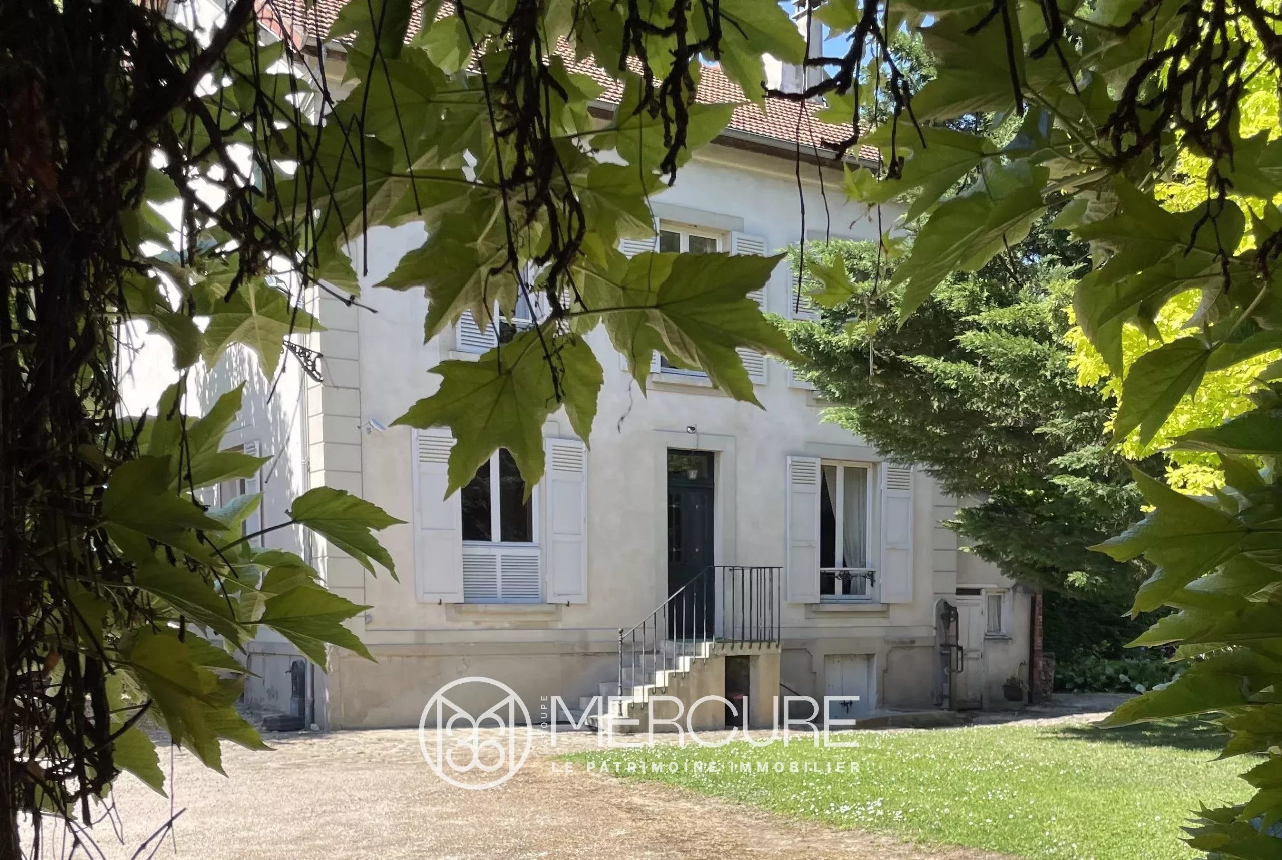 Brie-Comte-Robert, Manor House - 21750IF