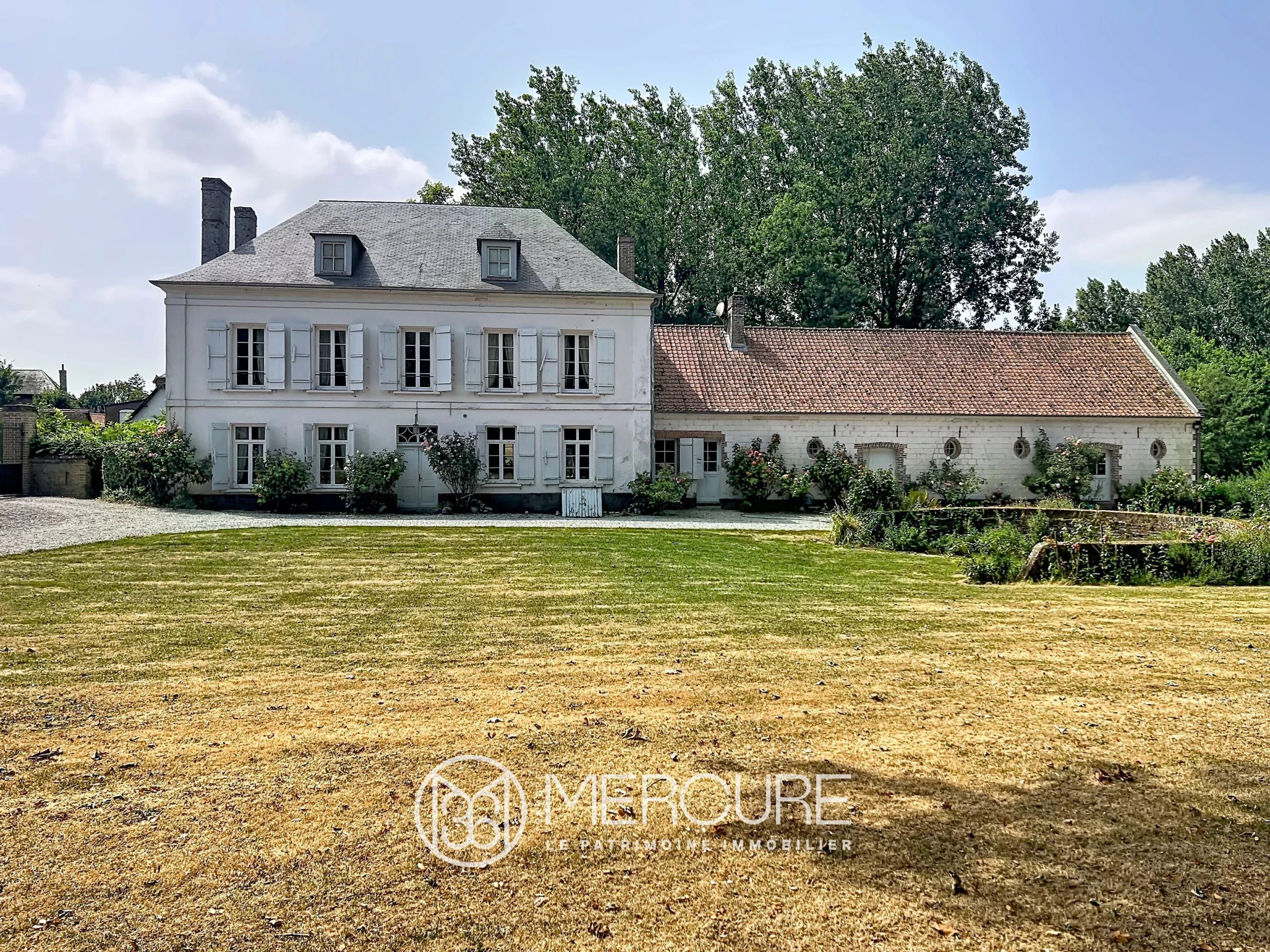 ELEGANTE MAISON DE CAMPAGNE DANS UN BEAU PARC - 21718NC