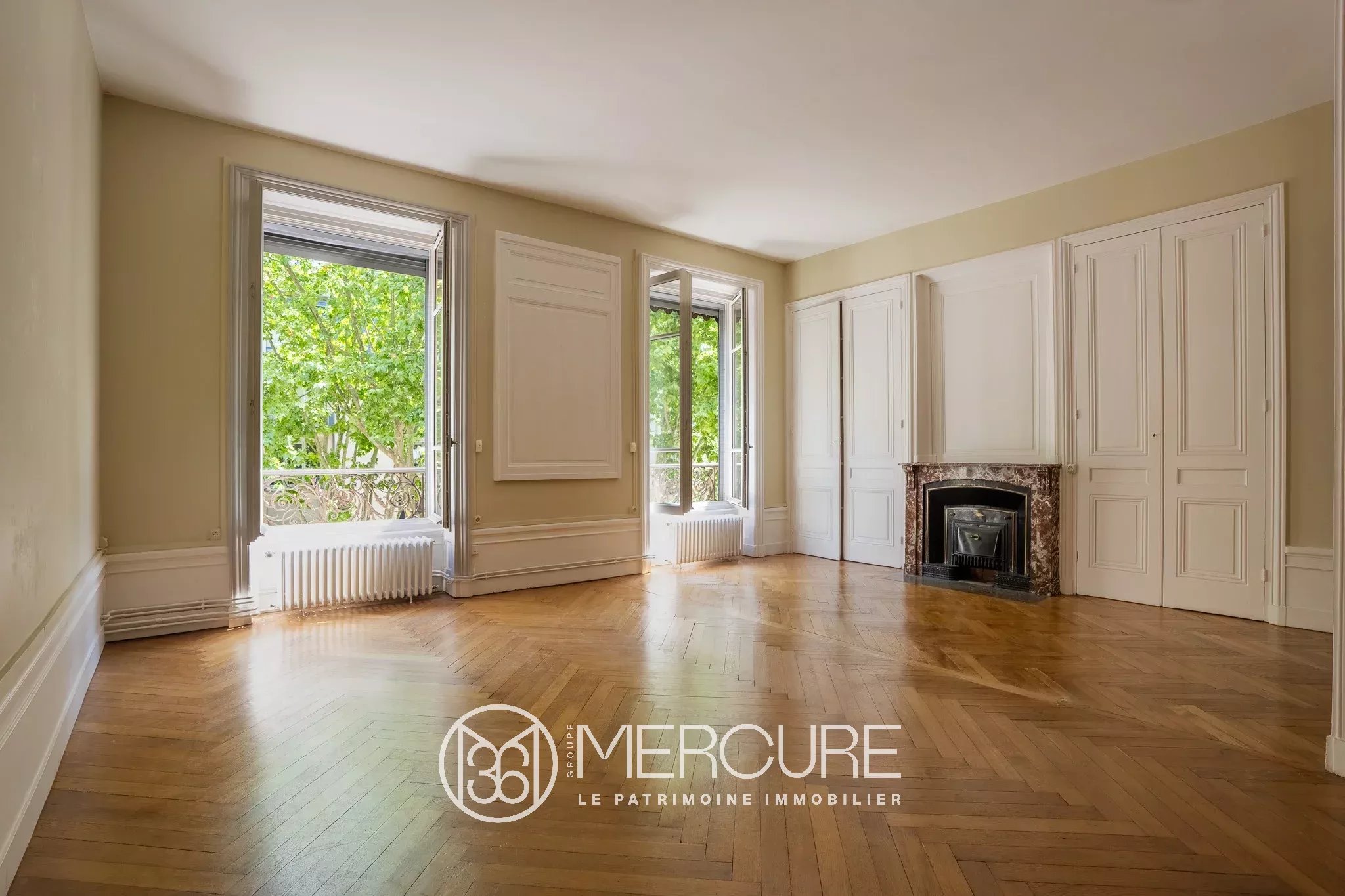 Lyon 2 – Ainay – Très bel appartement 171 m2 avec balcon et garage - 