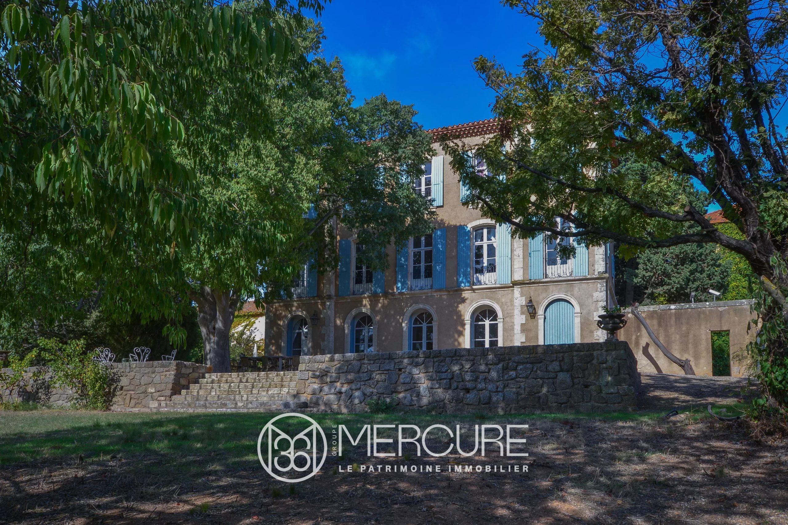 MAISON DE MAITRE ORIGINE XVIIIème 6 KMS DE LA MER - 19156LR