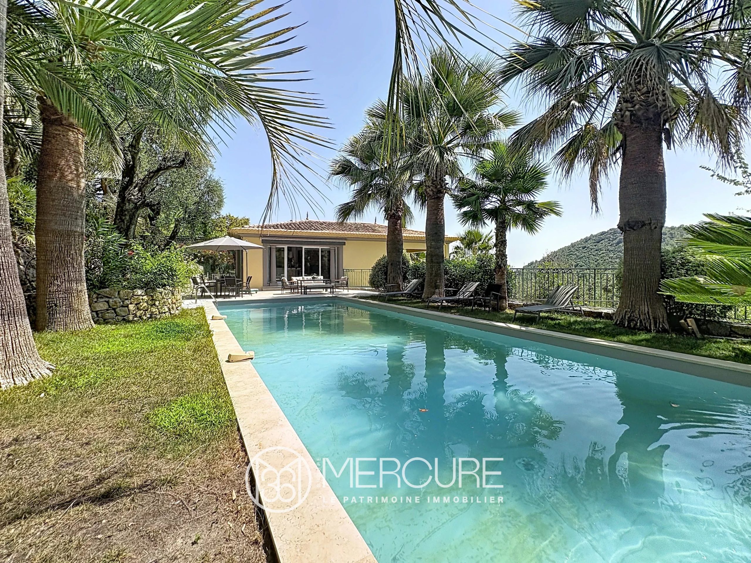 Grasse, World Perfume Capital – Villa in a Gated Estate - 21771CA