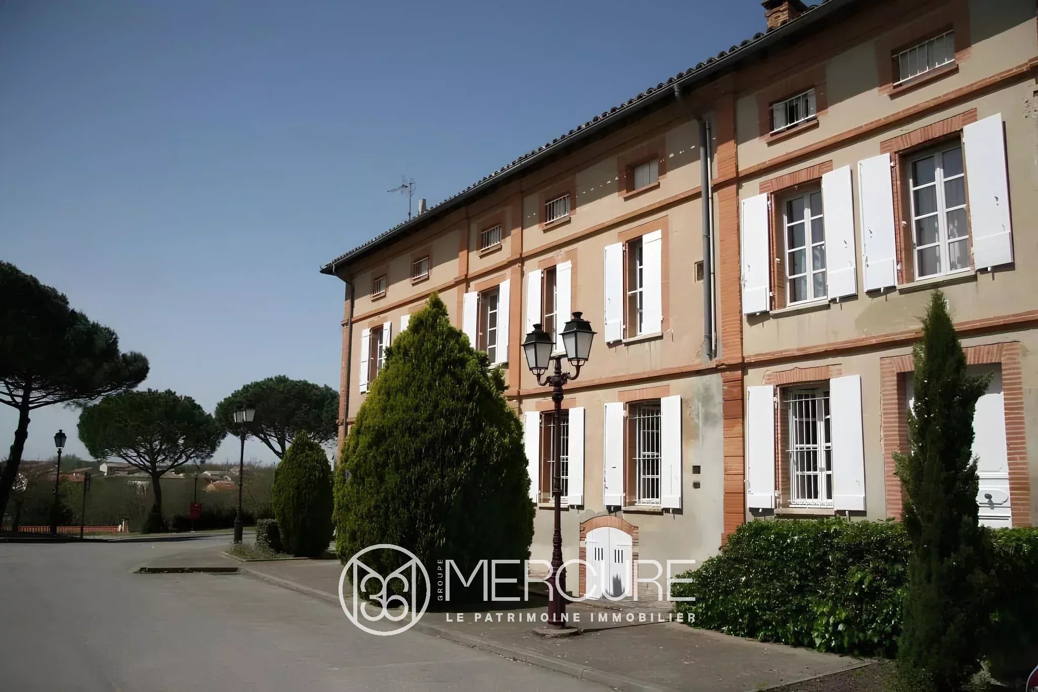 MAISON DE MAÎTRE RÉNOVÉE – JARDIN – PISCINE - 8586TS